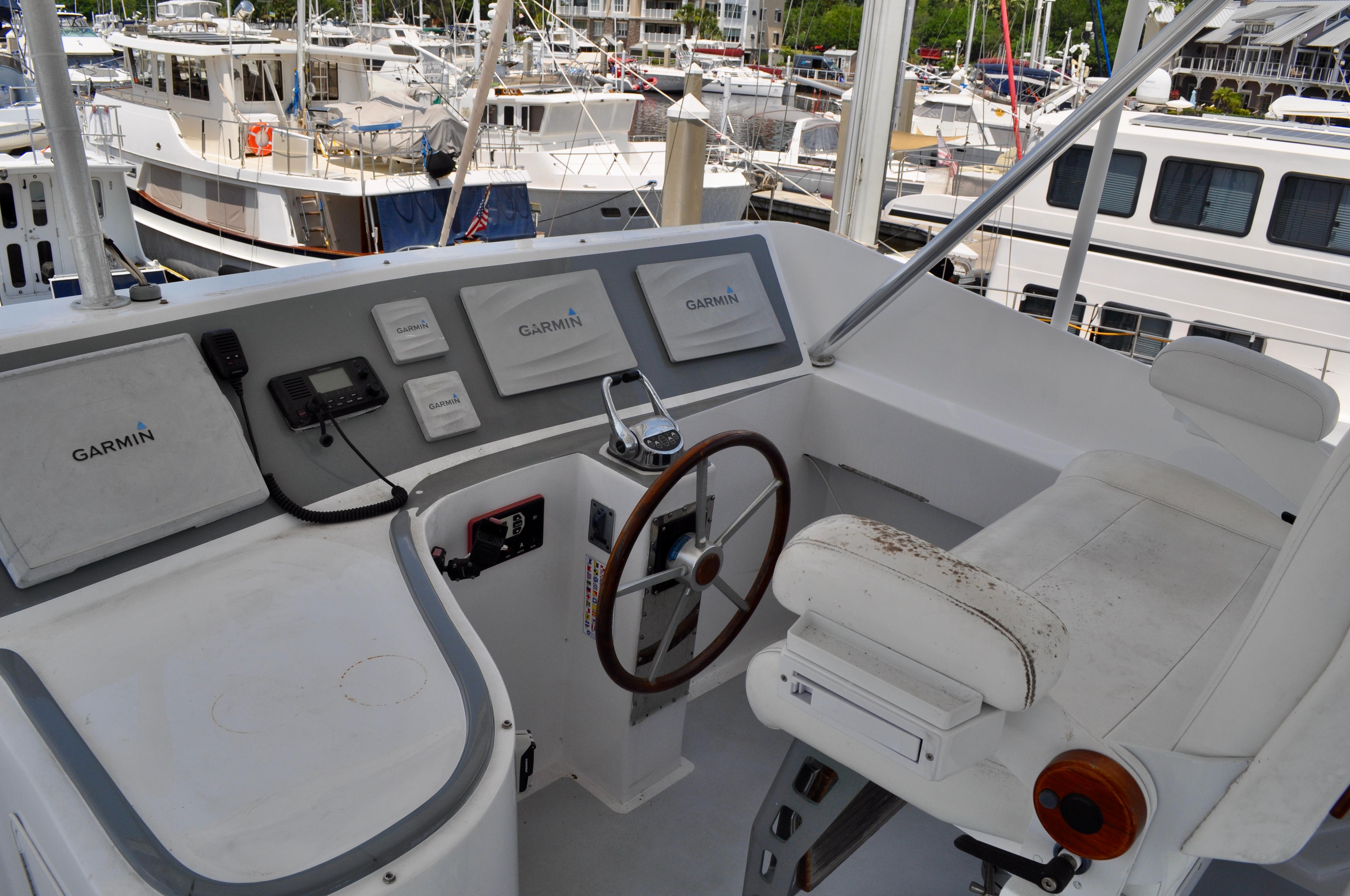 Custom-Superior Motor Yacht 64 1971 -FL-US-9818091 | Thumbnail