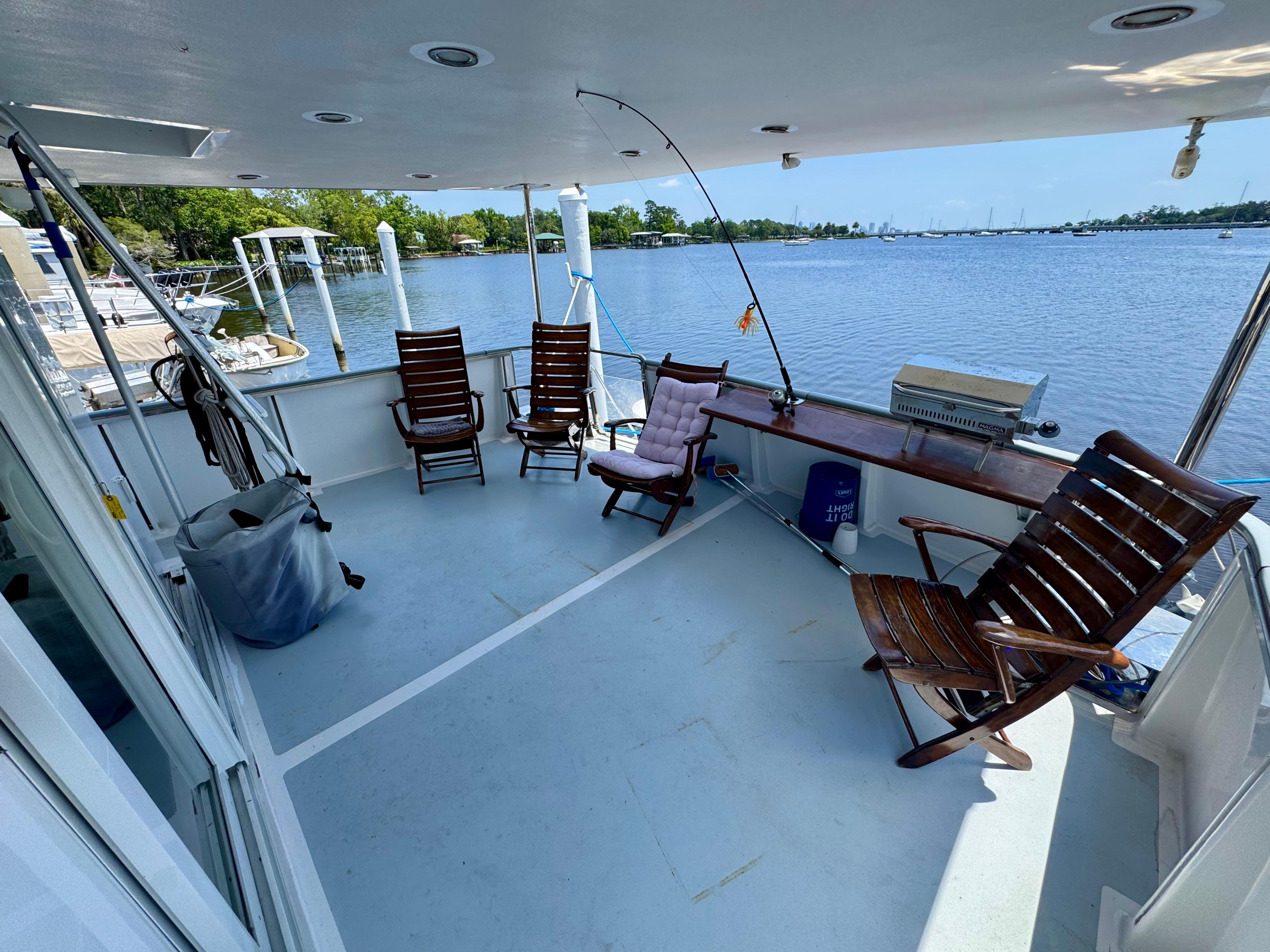 Custom-Superior Motor Yacht 64 1971 -FL-US-9818091 | Thumbnail