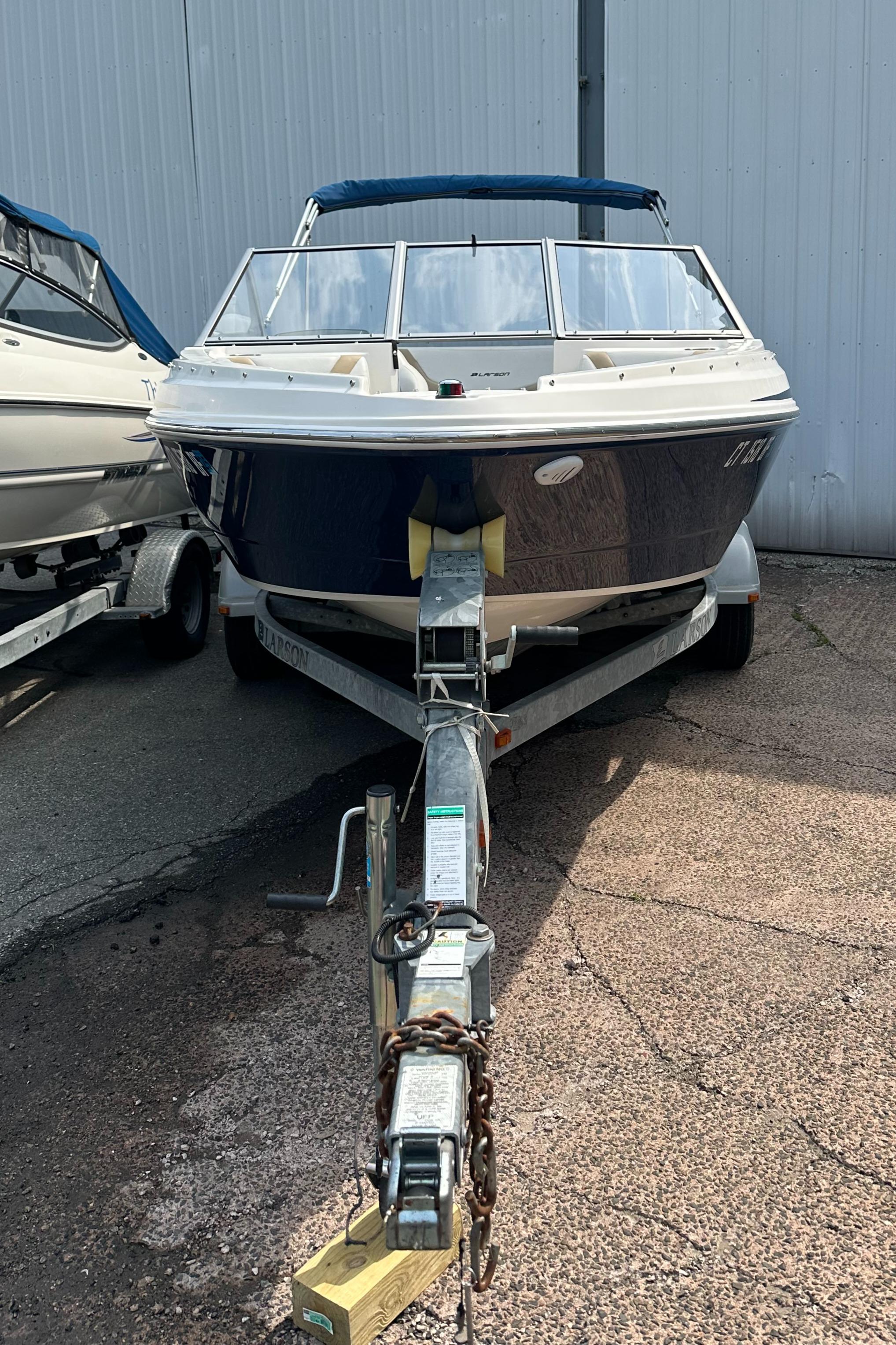 2012 Larson LX 2150-7