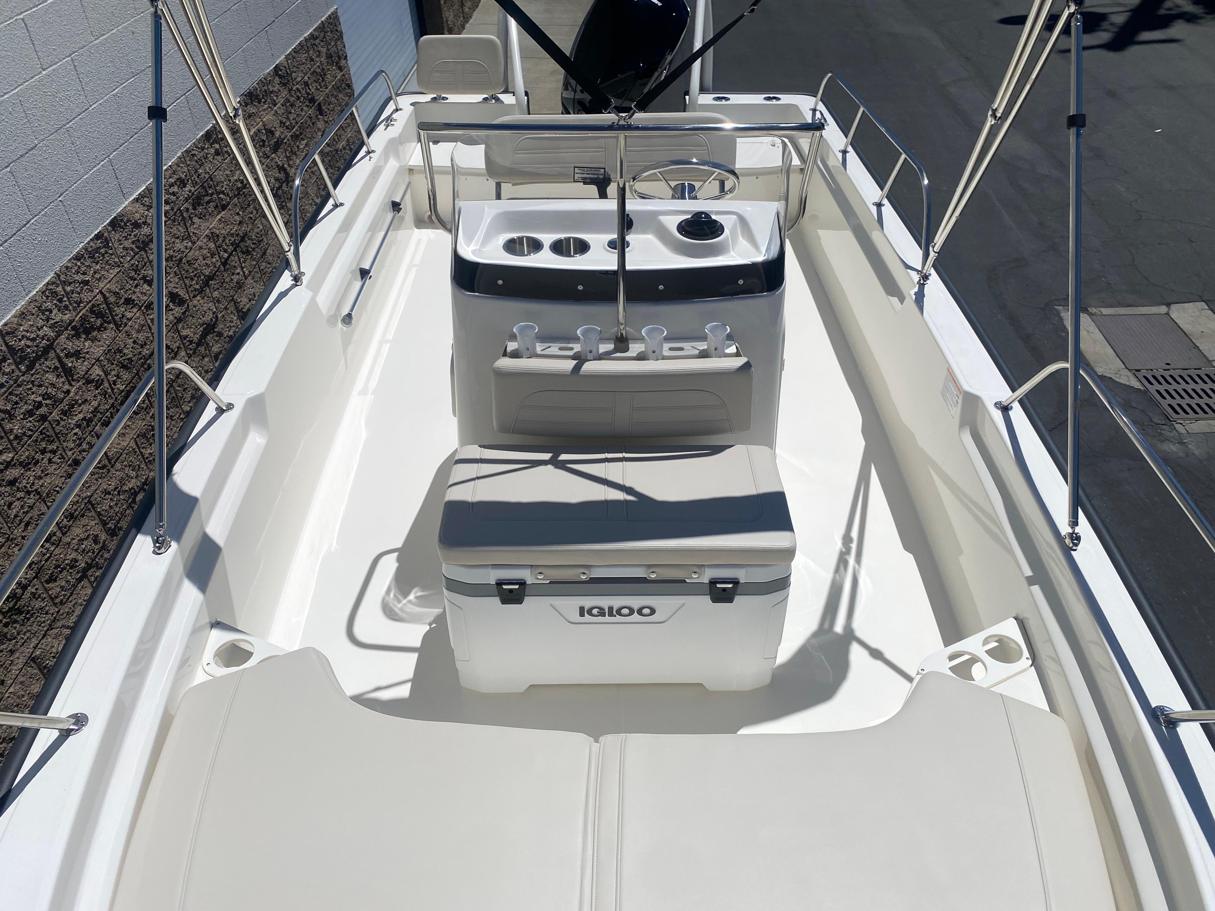 2024 Boston Whaler 190 Montauk #BW1182A inventory image at Sun Country Marine Group, Irvine 2024 Boston Whaler 190 Montauk #BW1182A inventory image at Sun Country Marine Group, Irvine