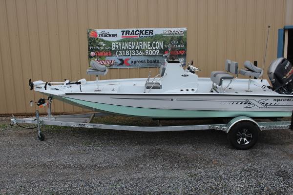 2021 Xpress boat for sale, model of the boat is H20B & Image # 5 of 10
