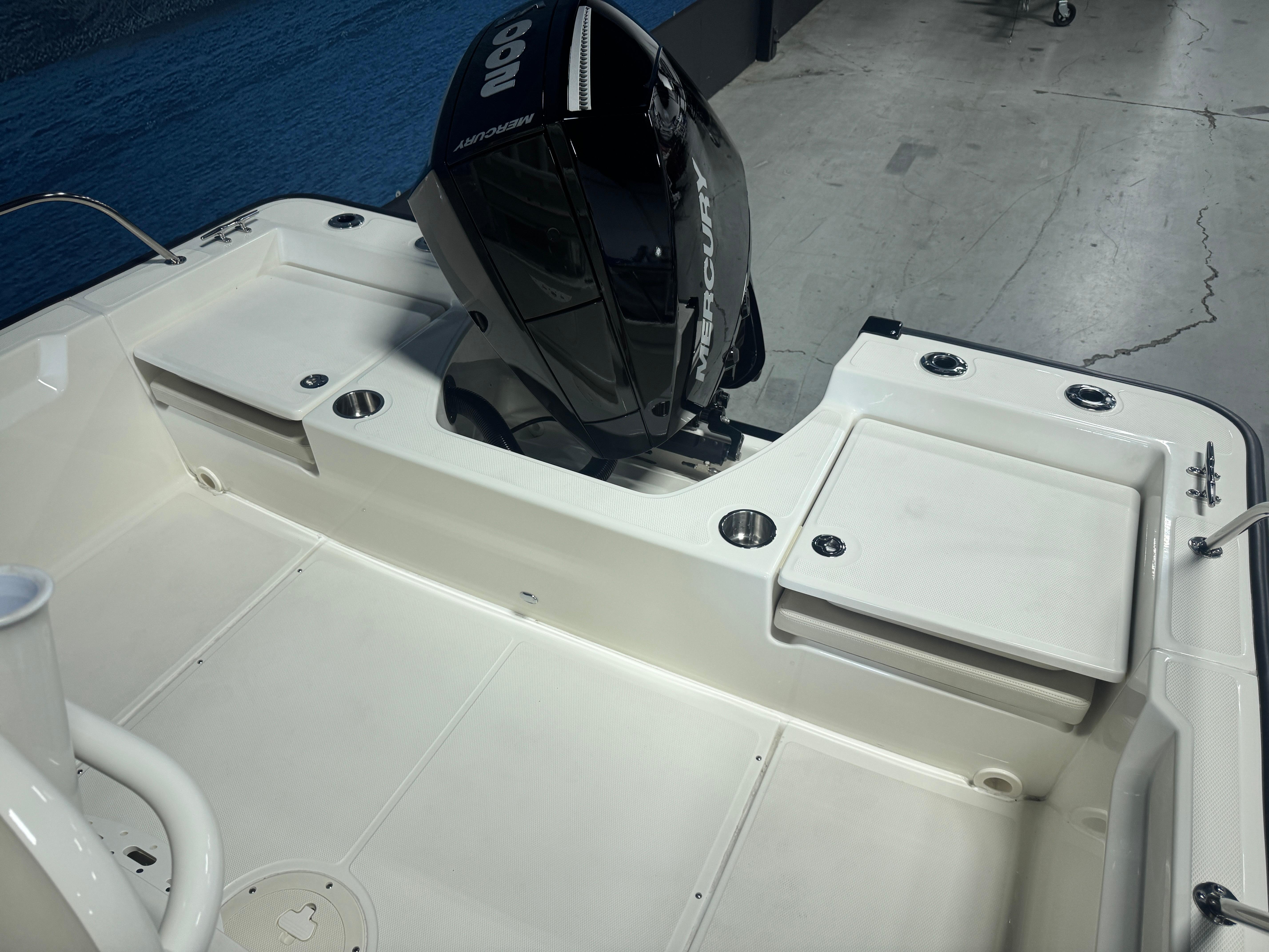 2024 Boston Whaler 210 Montauk #BW1179A inventory image at Sun Country Marine Group, Newport Beach 2024 Boston Whaler 210 Montauk #BW1179A inventory image at Sun Country Marine Group, Newport Beach