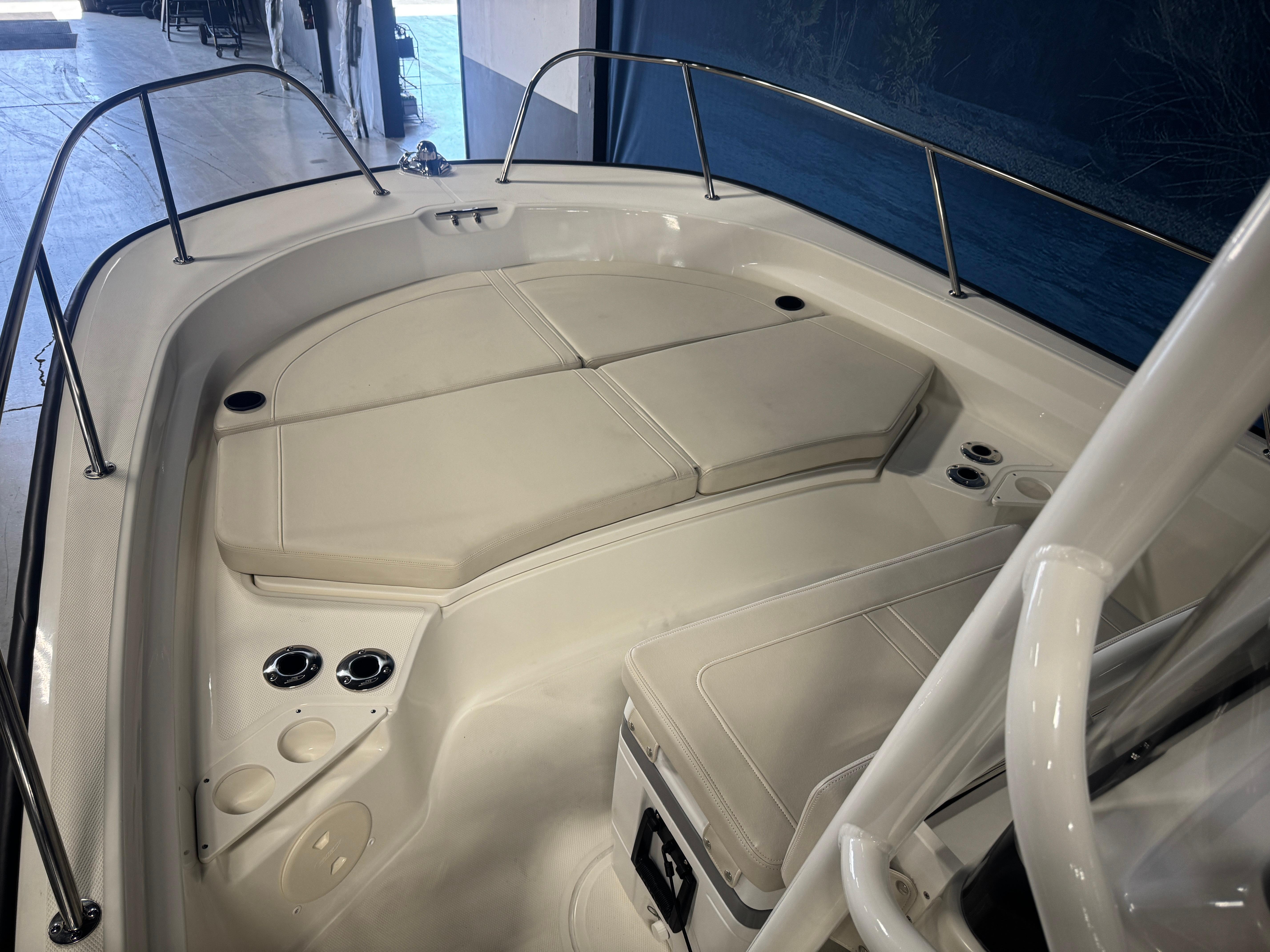 2024 Boston Whaler 210 Montauk #BW1179A inventory image at Sun Country Marine Group, Newport Beach 2024 Boston Whaler 210 Montauk #BW1179A inventory image at Sun Country Marine Group, Newport Beach