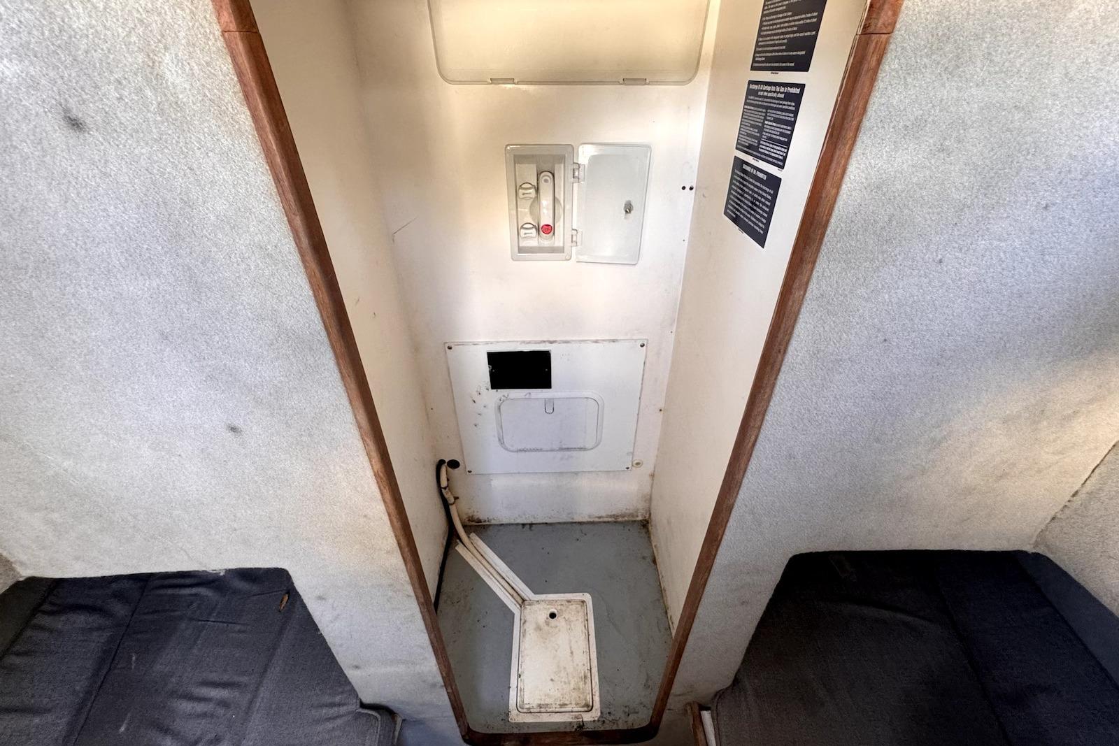 M 6970 KB Knot 10 Yacht Sales M 6970 KB Knot 10 Yacht Sales