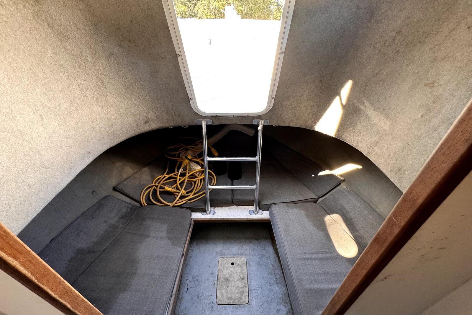 M 6970 KB Knot 10 Yacht Sales M 6970 KB Knot 10 Yacht Sales