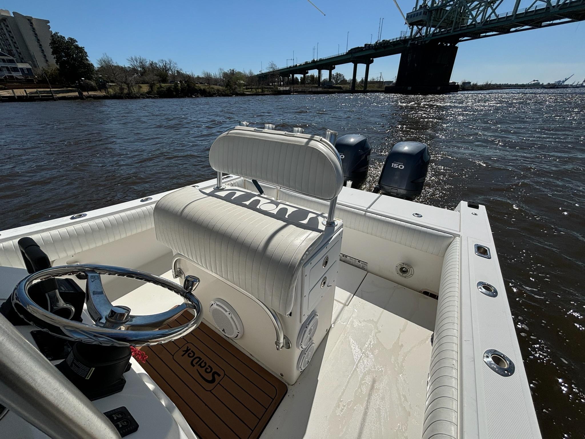 2005 Regulator 24 FS - Image 6