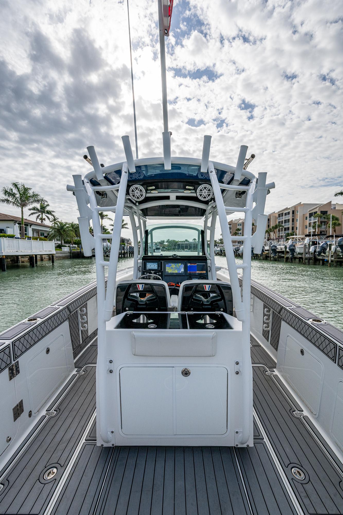 2020-wellcraft-302-fisherman-power-9738098-20250402073831247-1_XLARGE