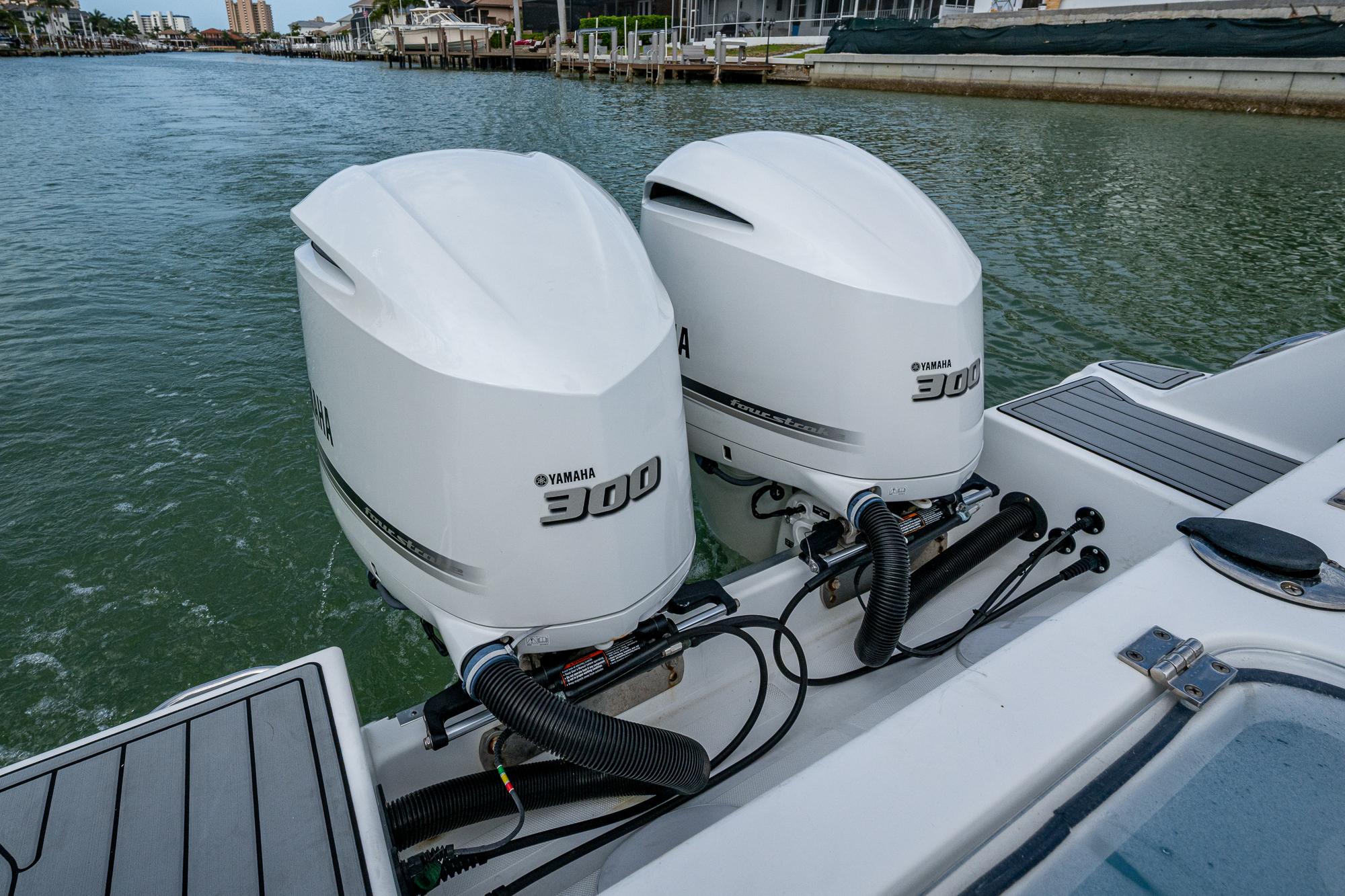 2020-wellcraft-302-fisherman-power-9738098-20250402073842373-1_XLARGE