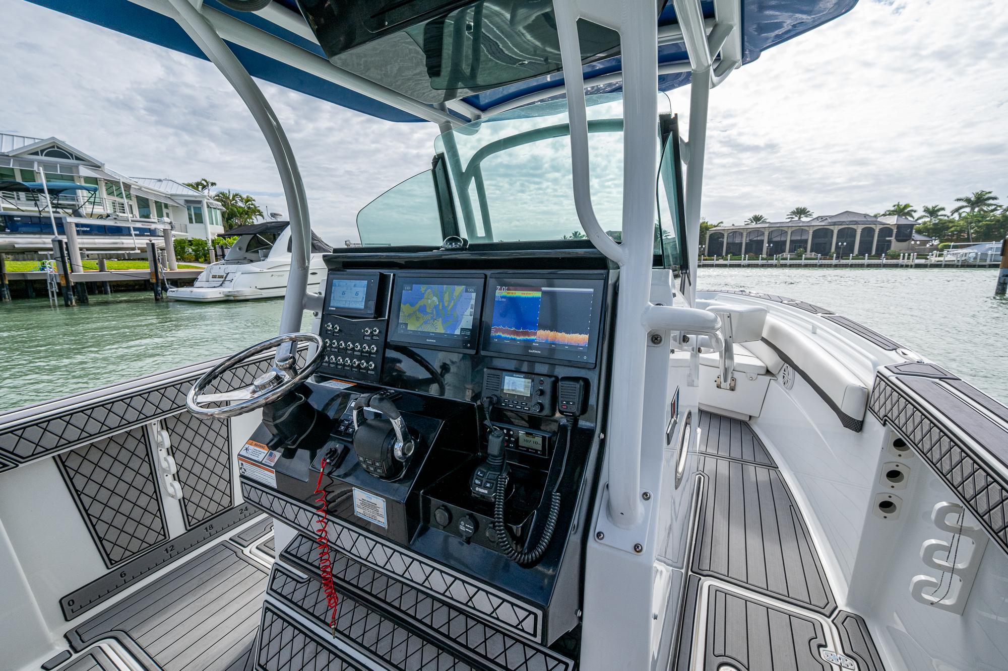 2020-wellcraft-302-fisherman-power-9738098-20250402074011607-1_XLARGE