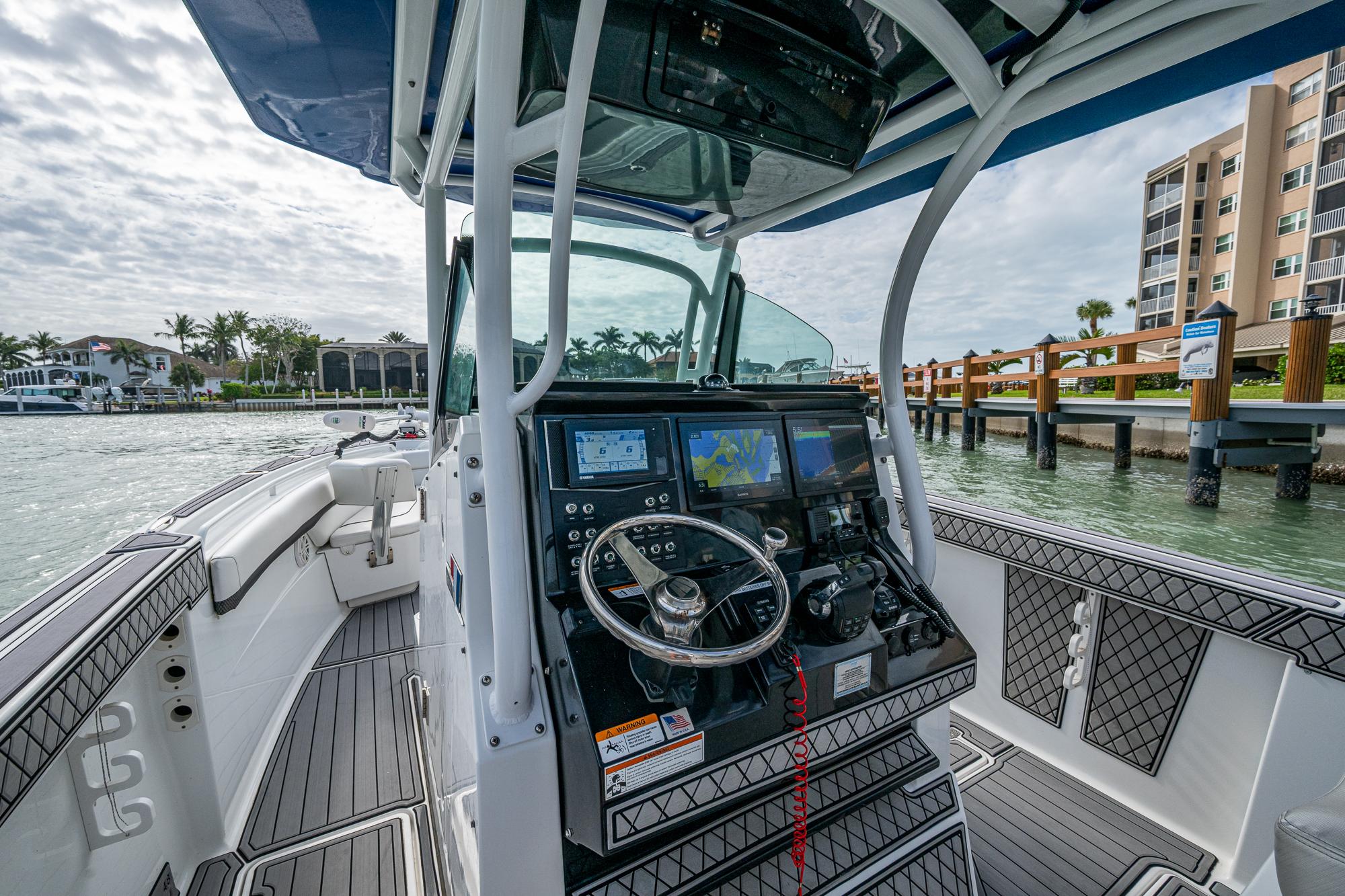 2020-wellcraft-302-fisherman-power-9738098-20250402074017659-1_XLARGE