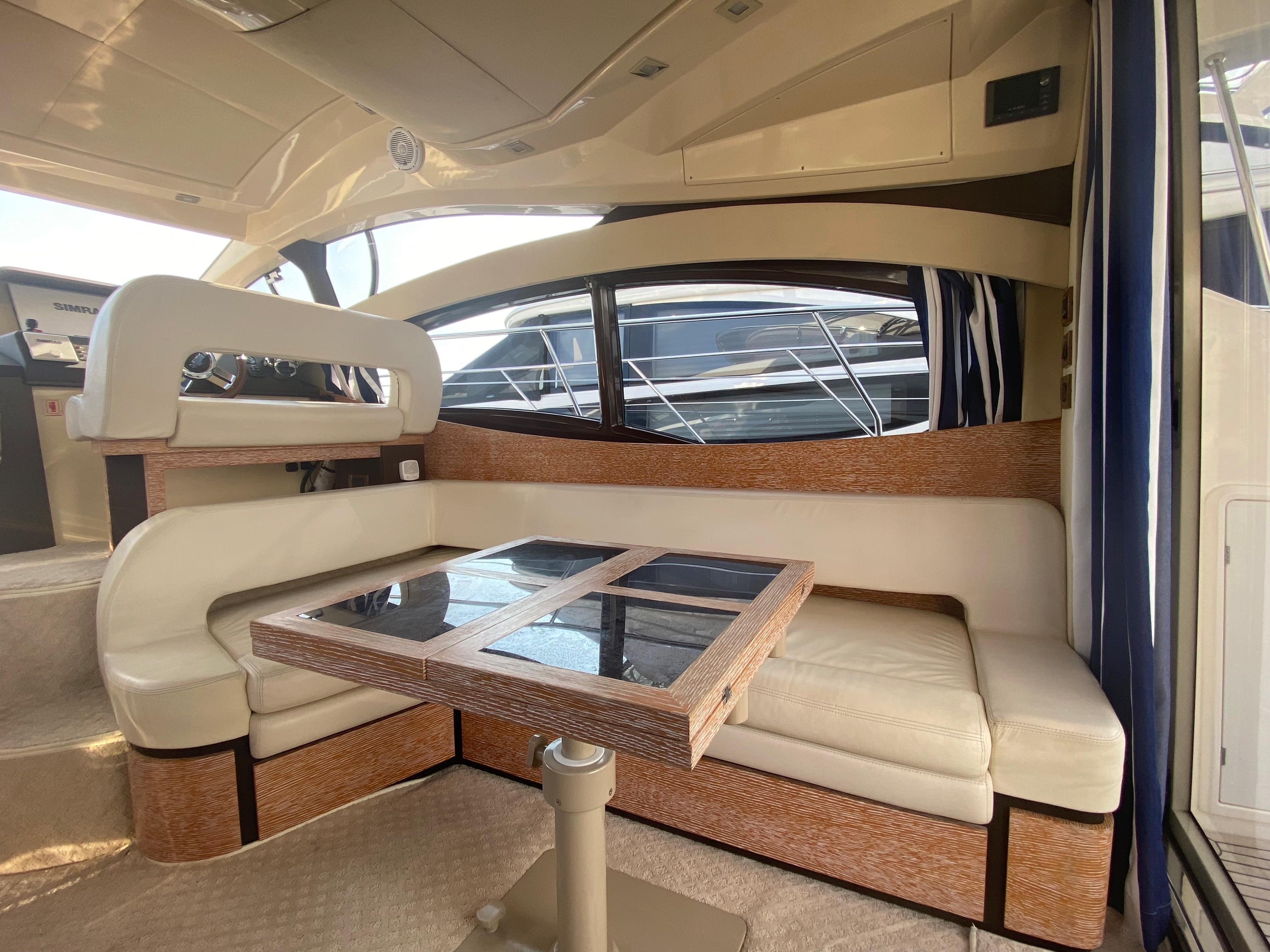 2012 Azimut 40 Flybridge