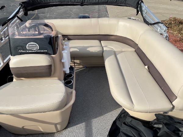 2019 Sun Tracker boat for sale, model of the boat is BB16 & Image # 7 of 13