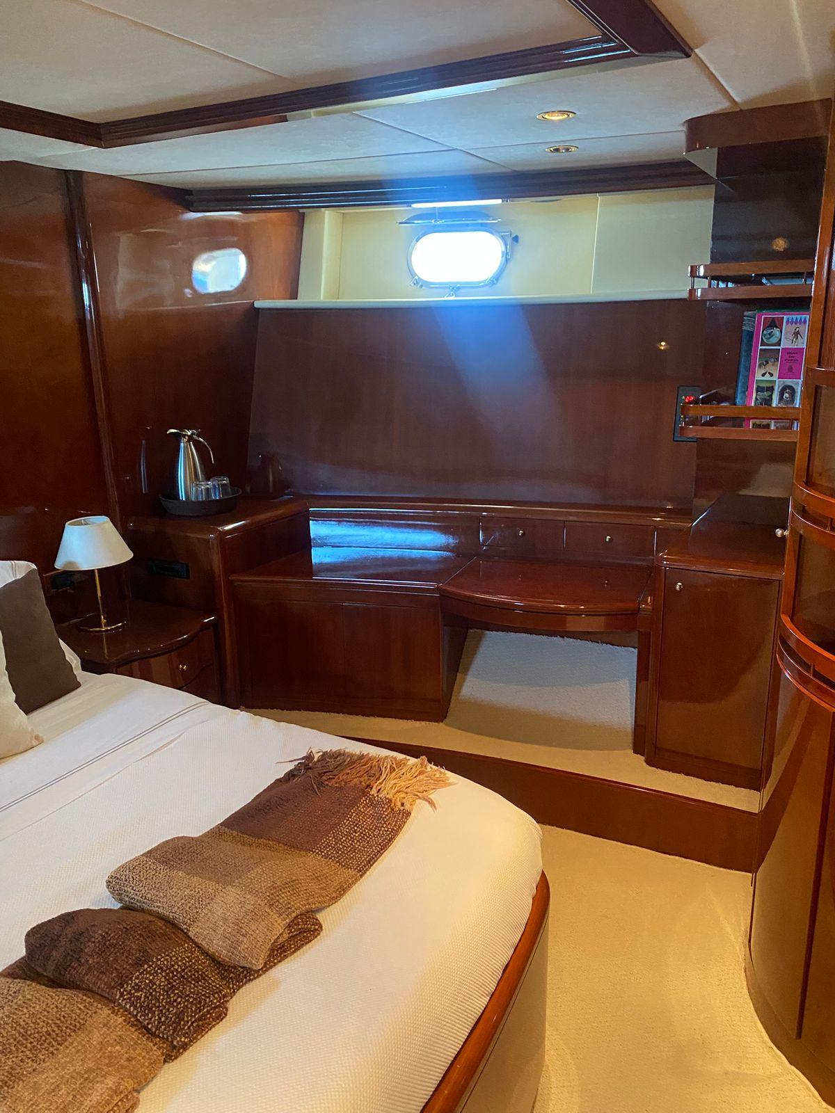 Azimut-90/100 Jumbo Motoryacht 1998 -MX-9658101 | Thumbnail