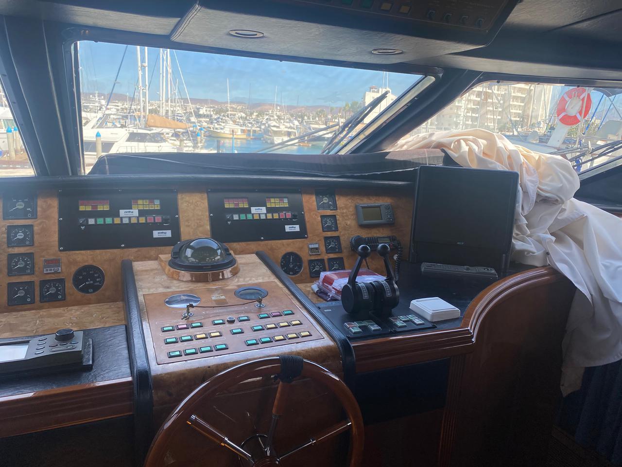 Azimut-90/100 Jumbo Motoryacht 1998 -MX-9658101 | Thumbnail
