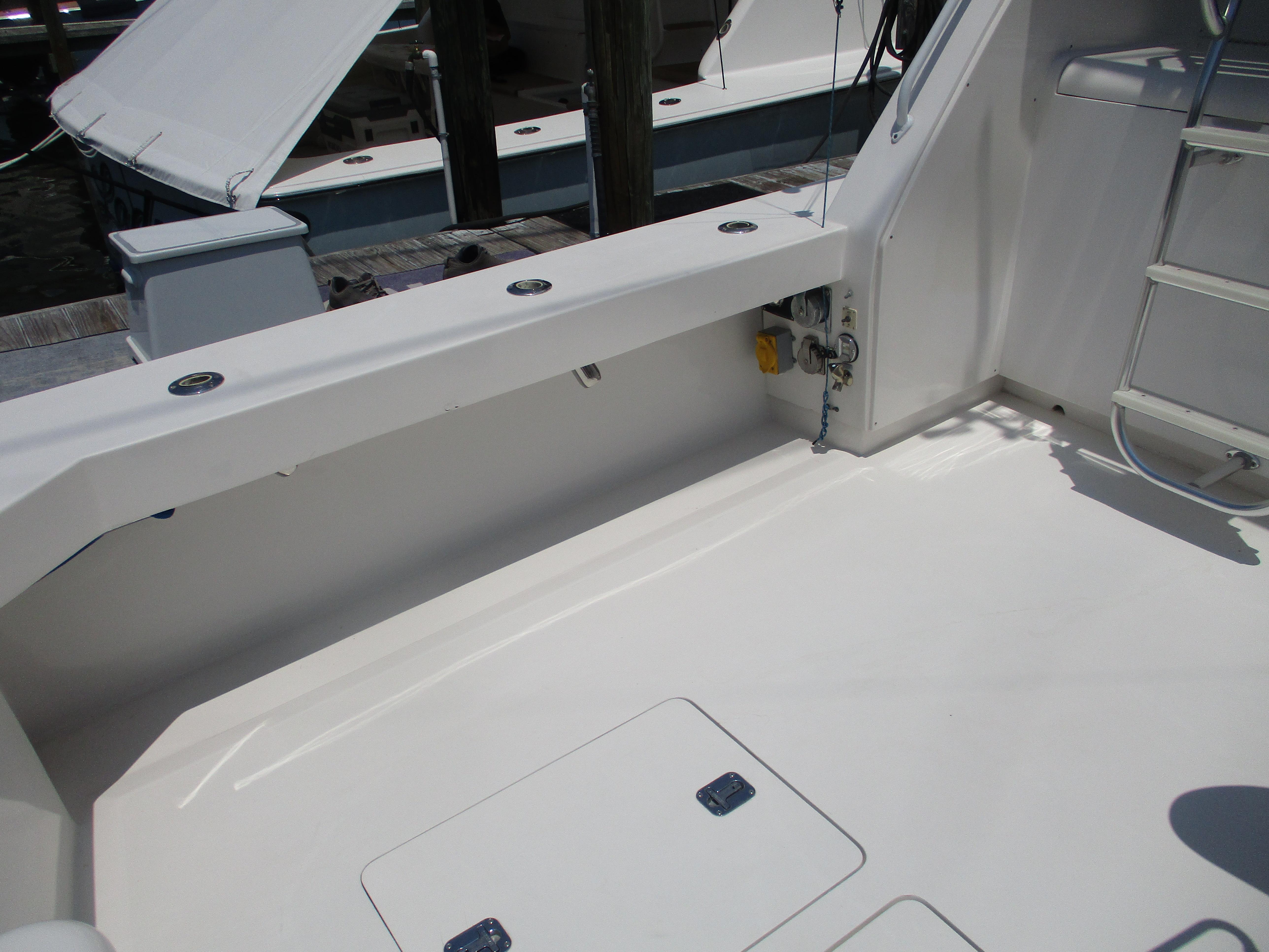 Bertram-60 Convertible 2000-Slick Nickel AL-US-9478101 | Thumbnail