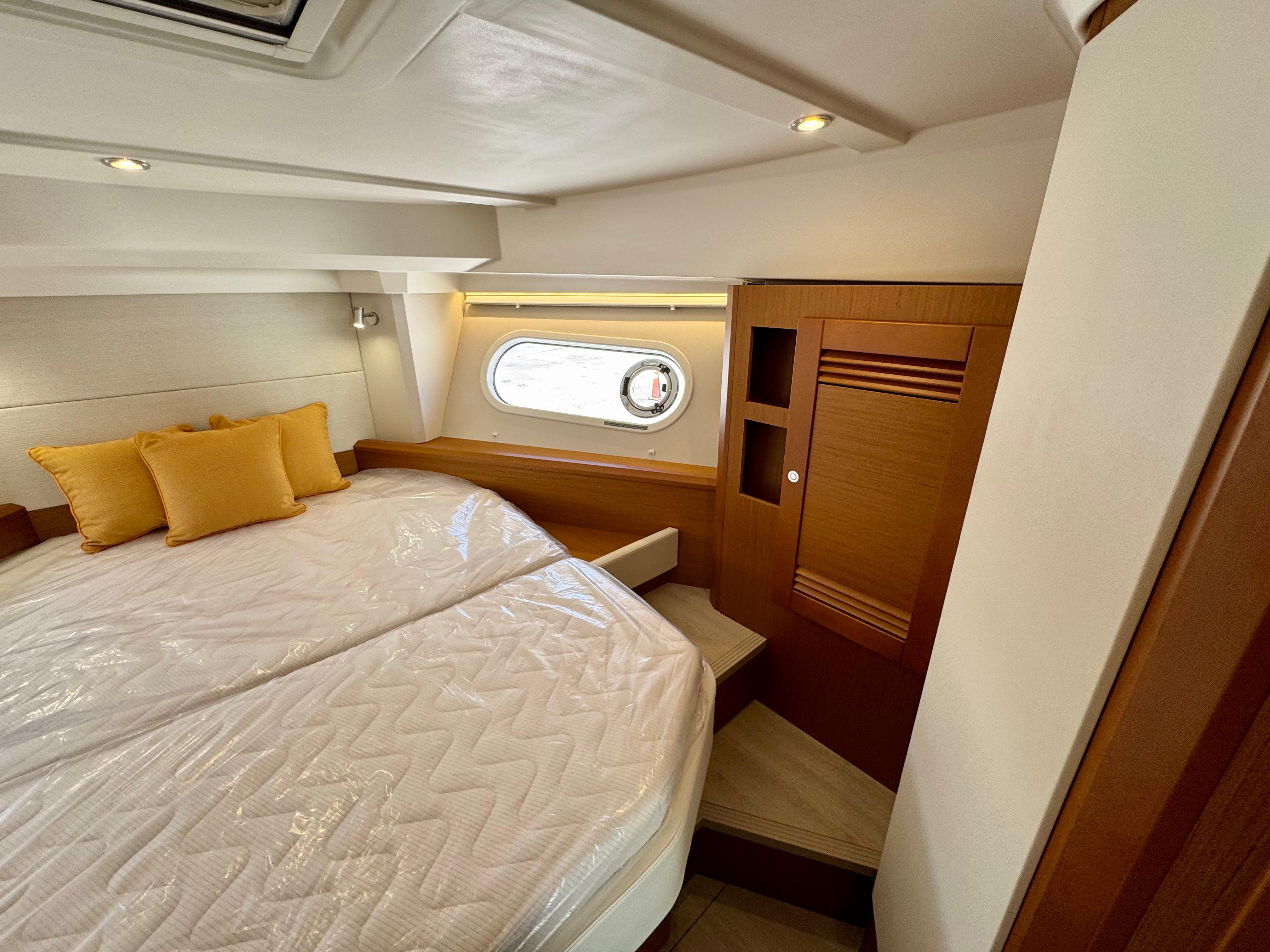 Yacht Photos Pics