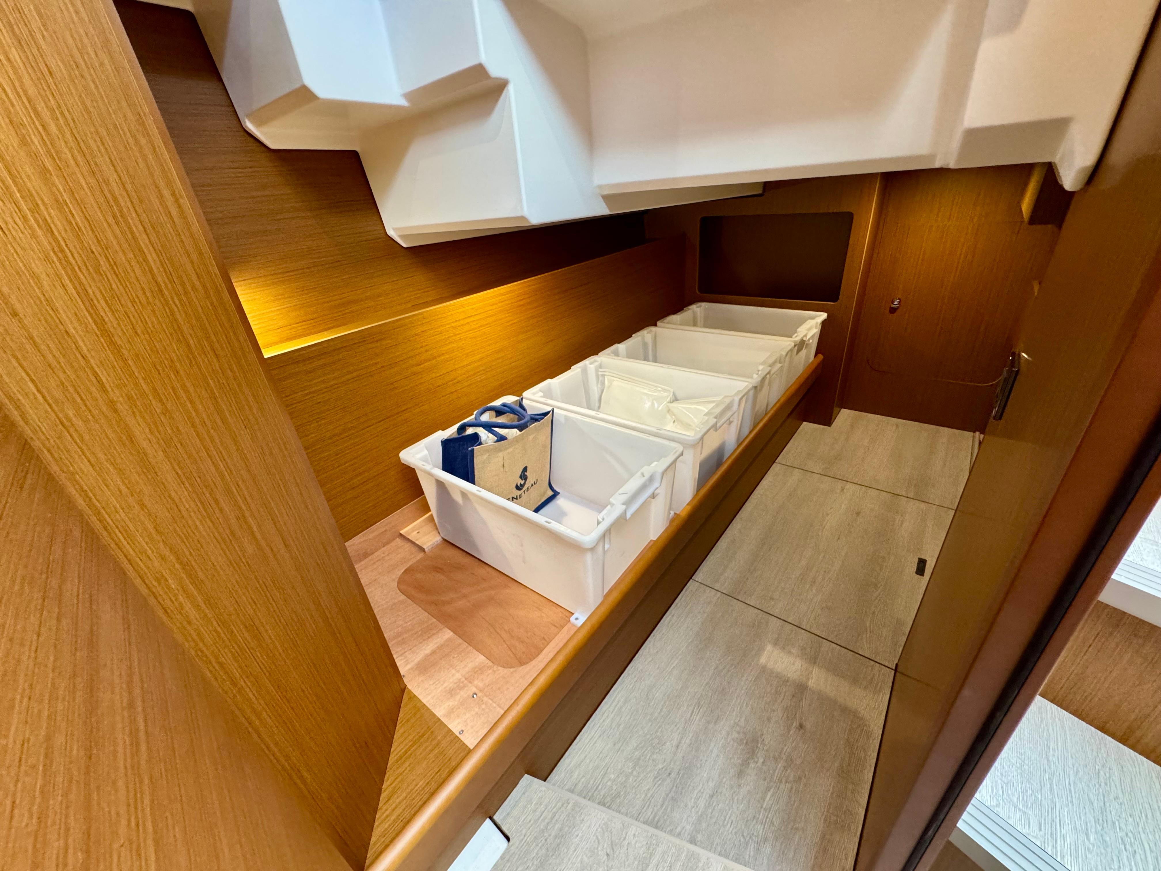 Yacht Photos Pics