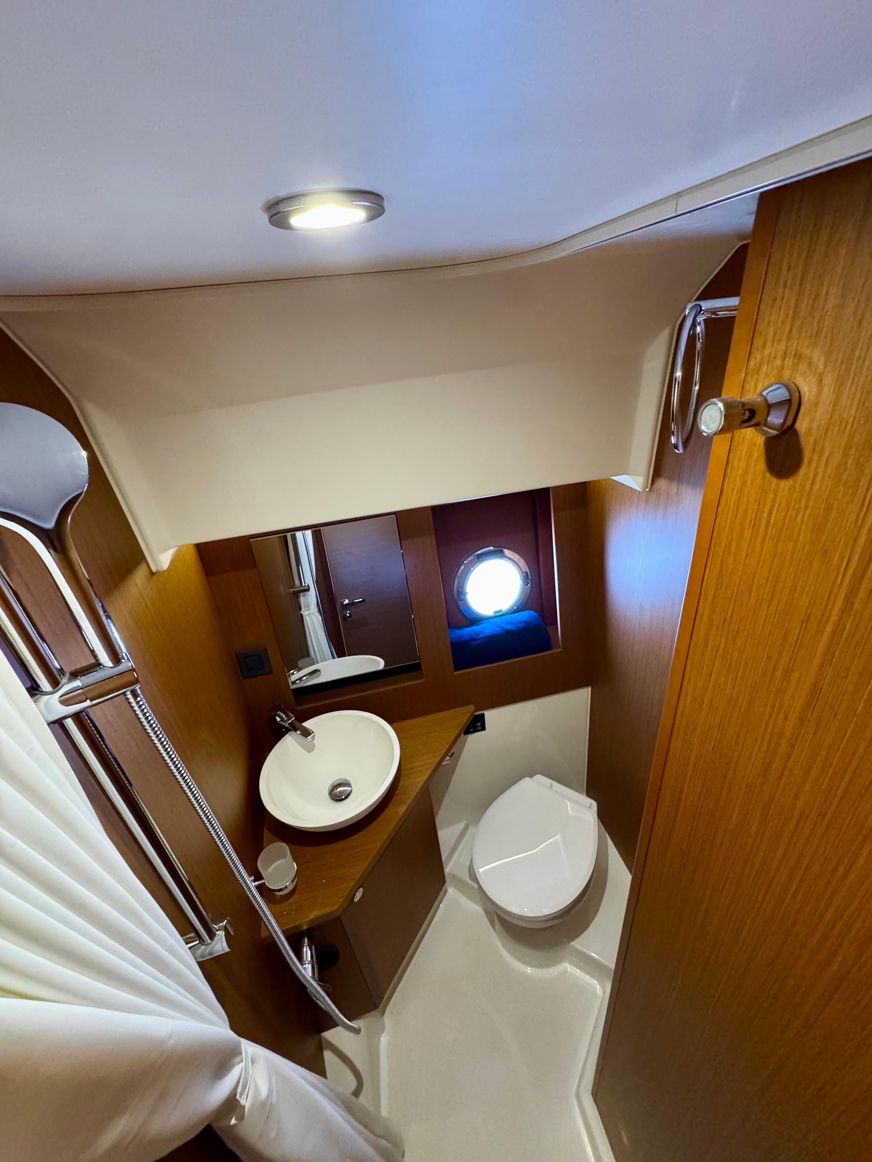 Yacht Photos Pics