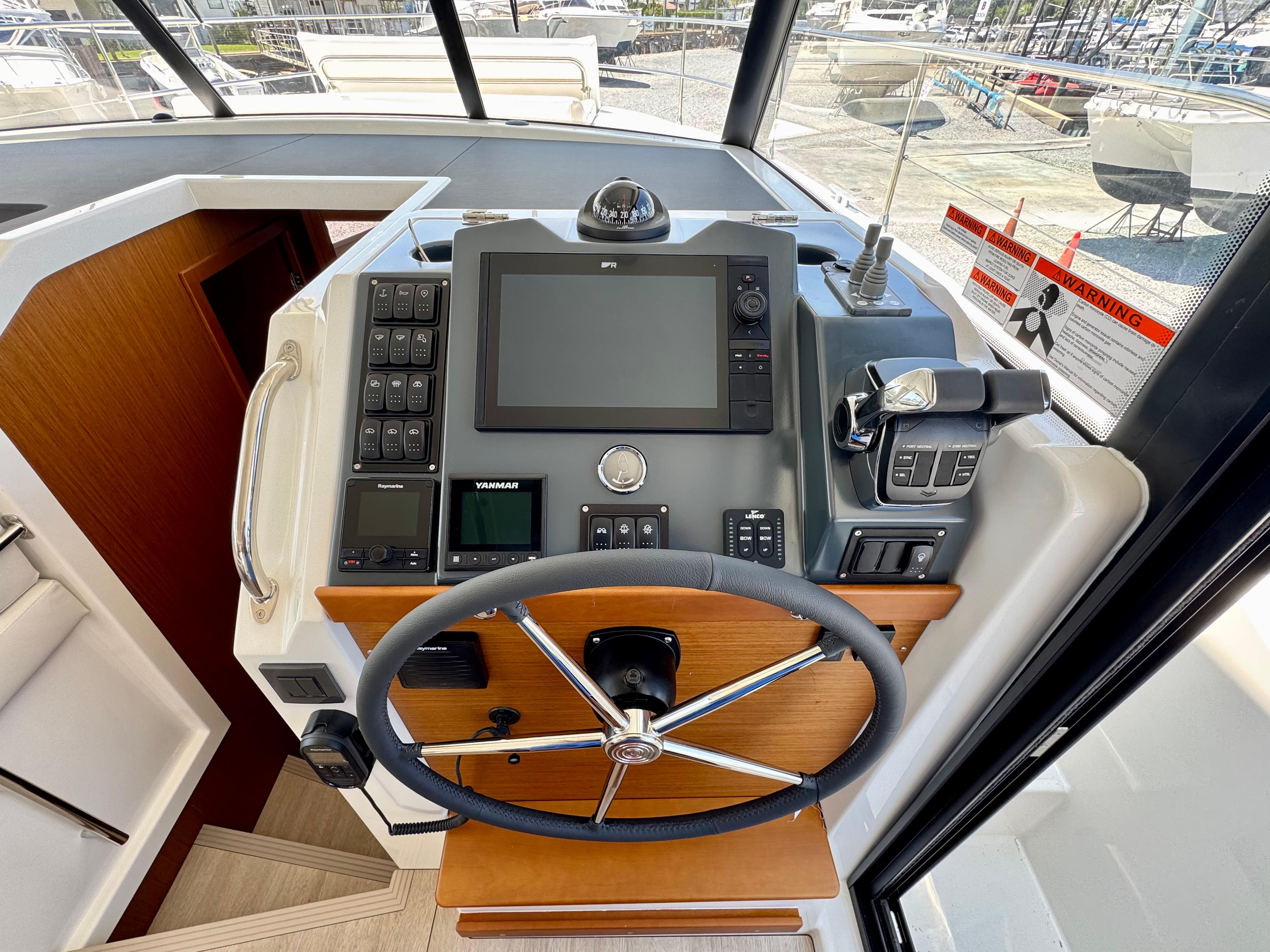 Yacht Photos Pics