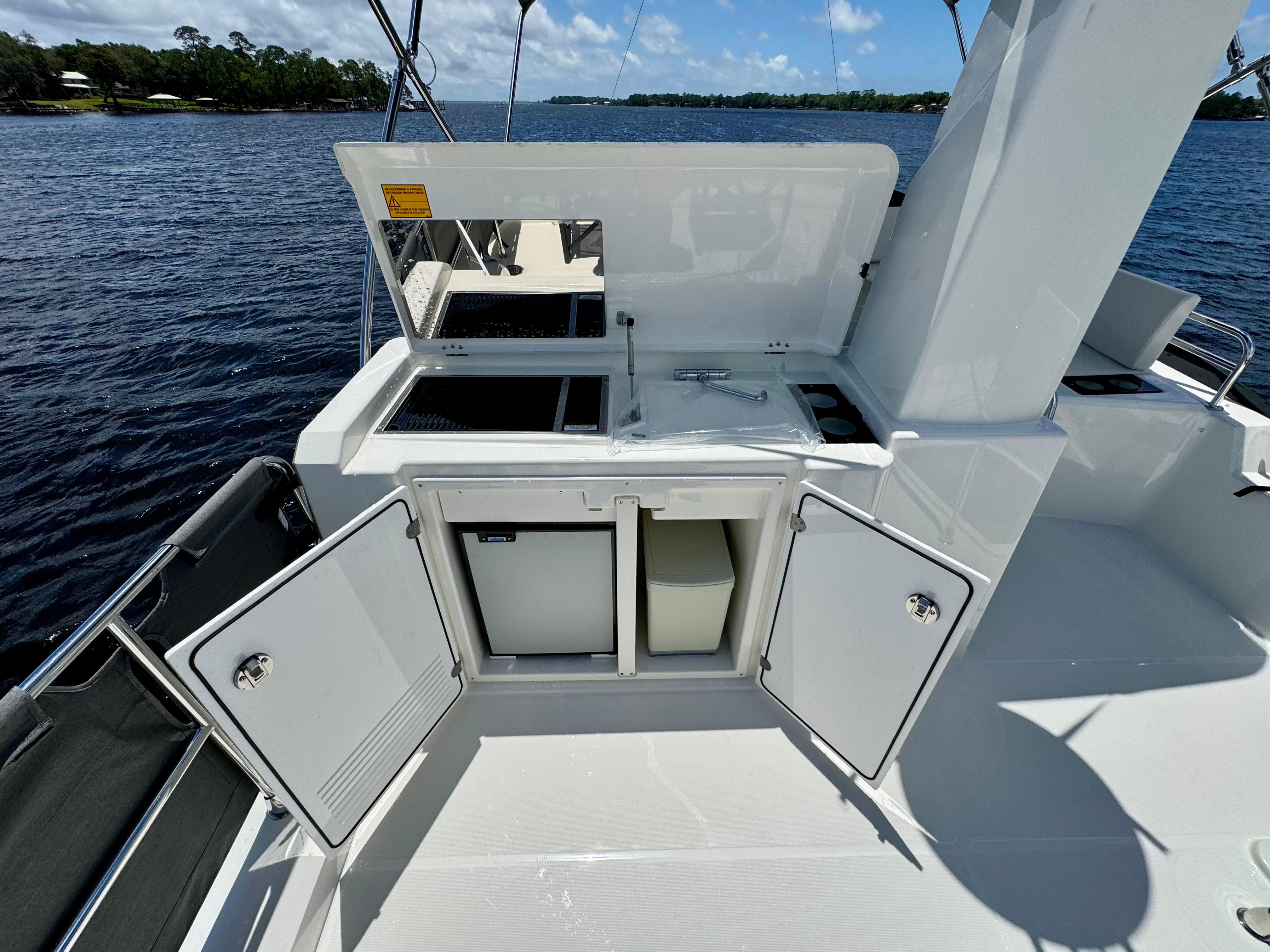 Yacht Photos Pics