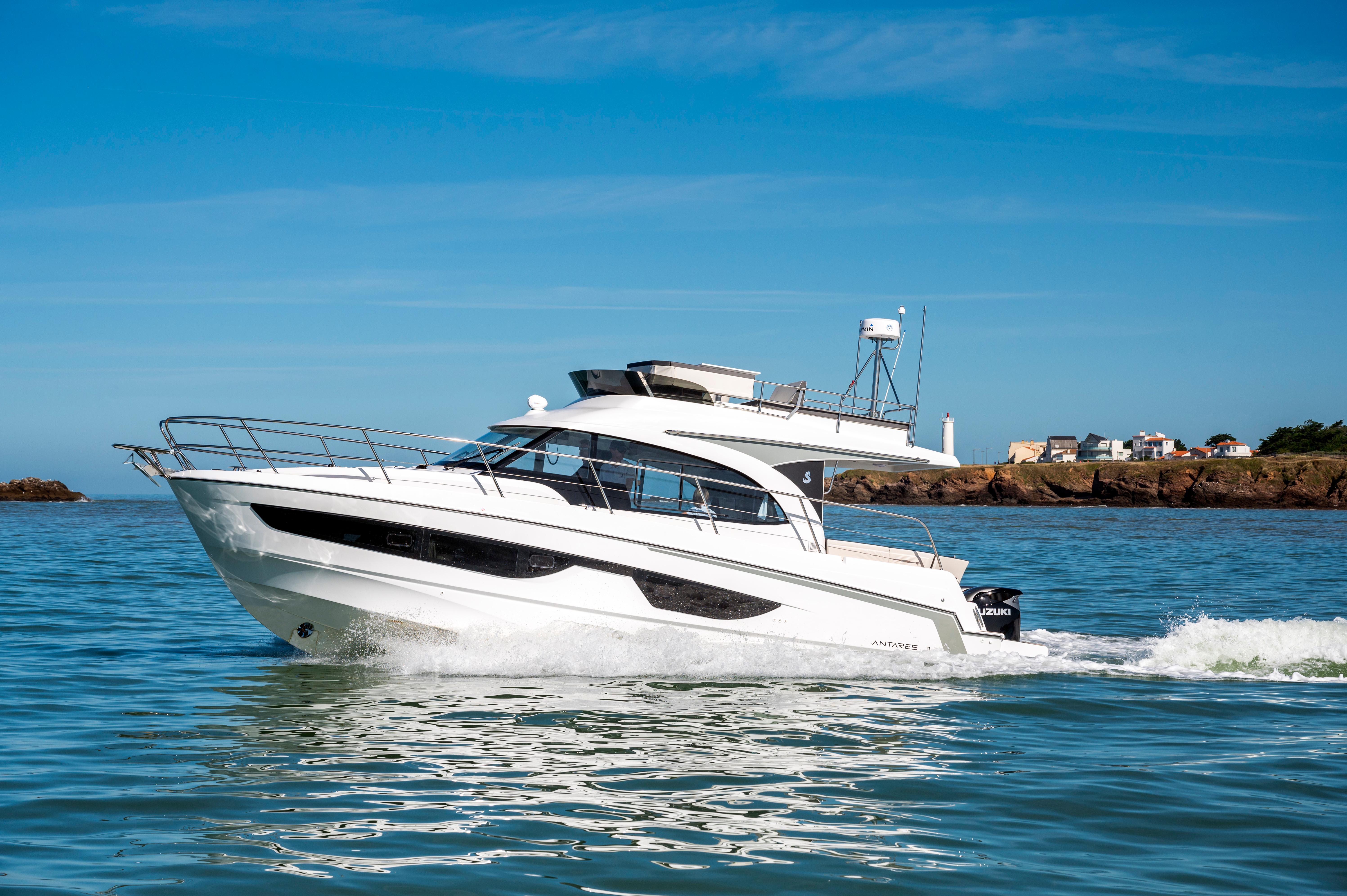 2026 Beneteau Antares 11 Fly-2