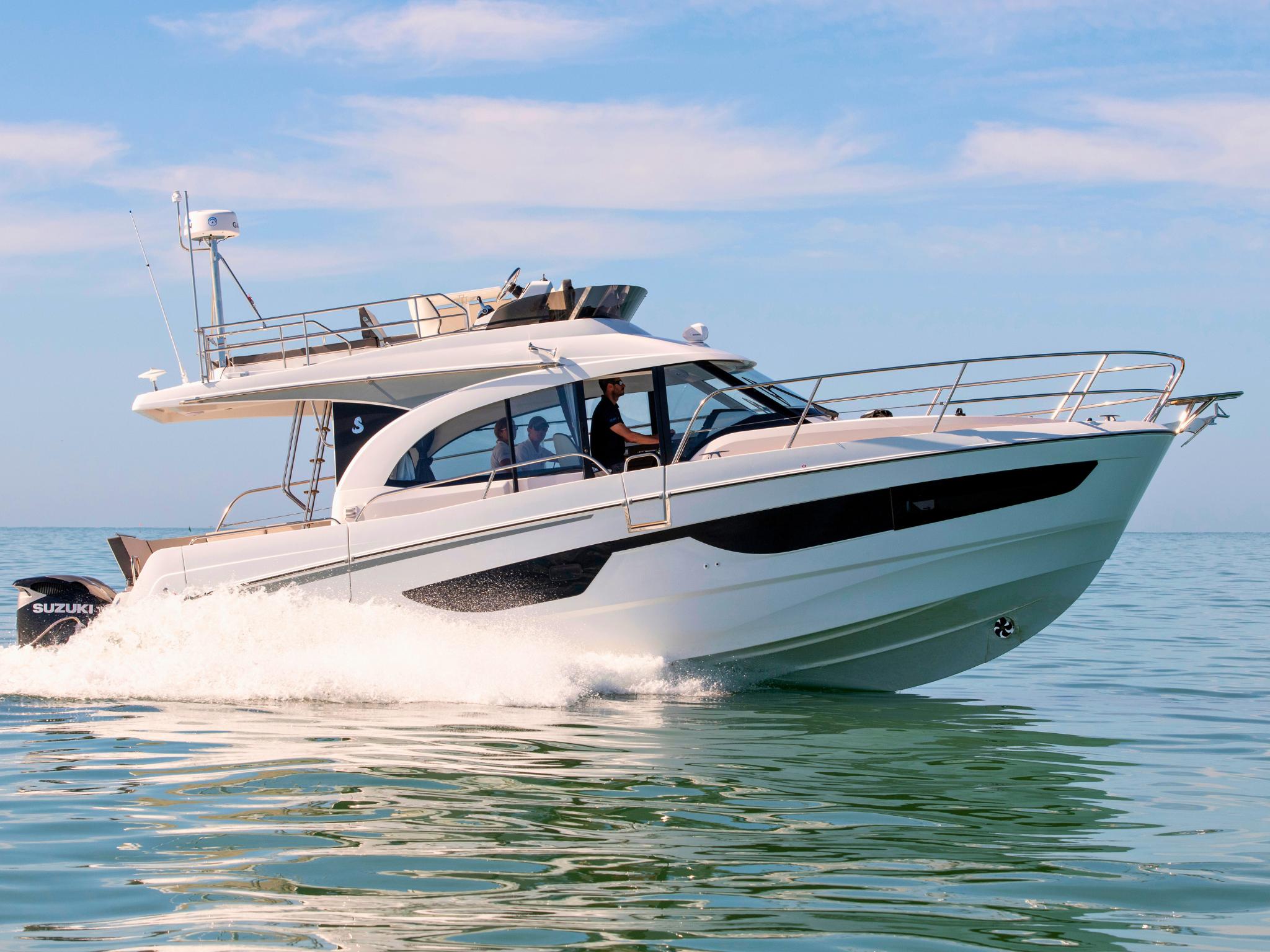 2026 Beneteau Antares 11 Fly