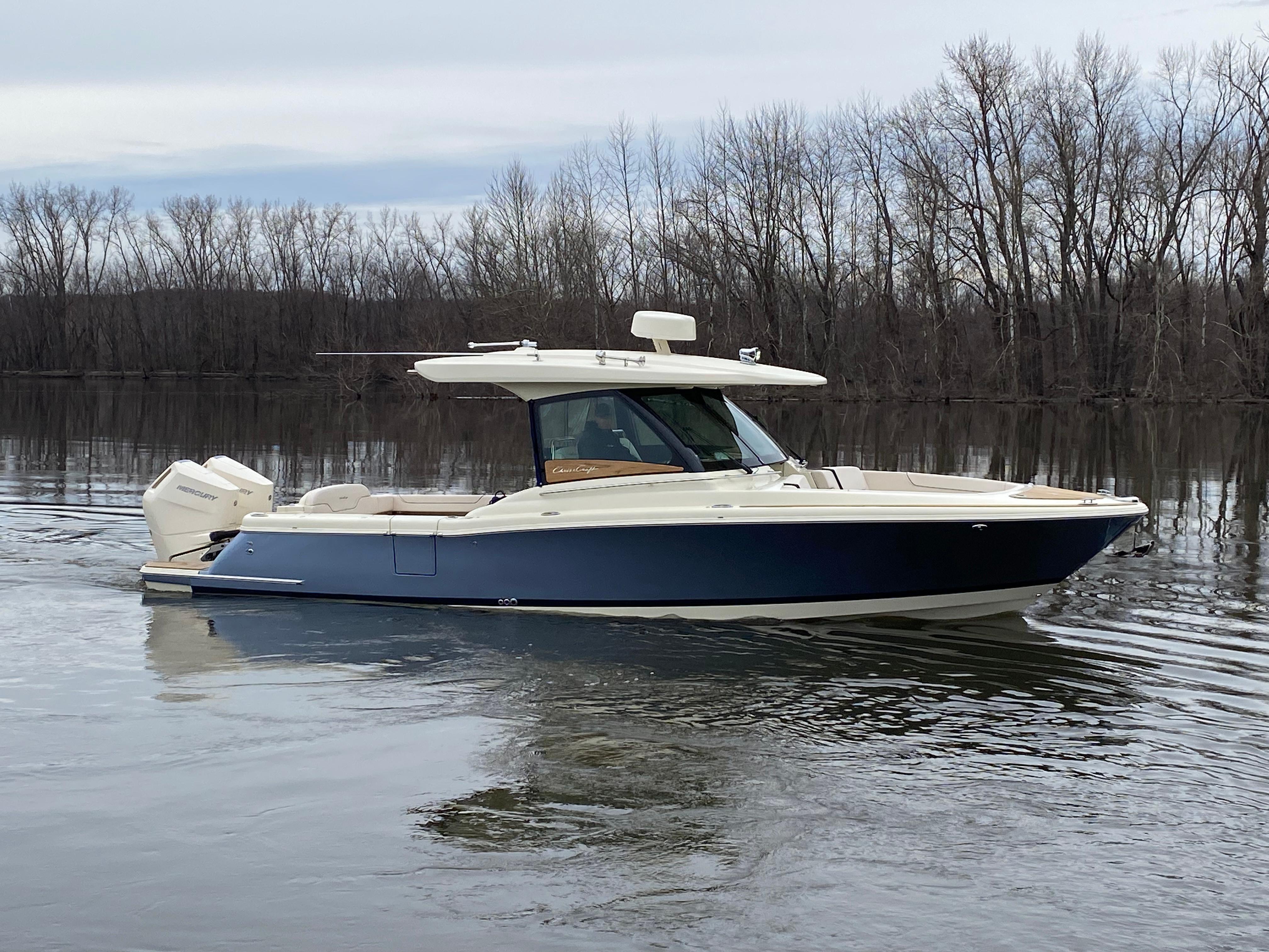 2025 Chris-Craft Calypso 32-2