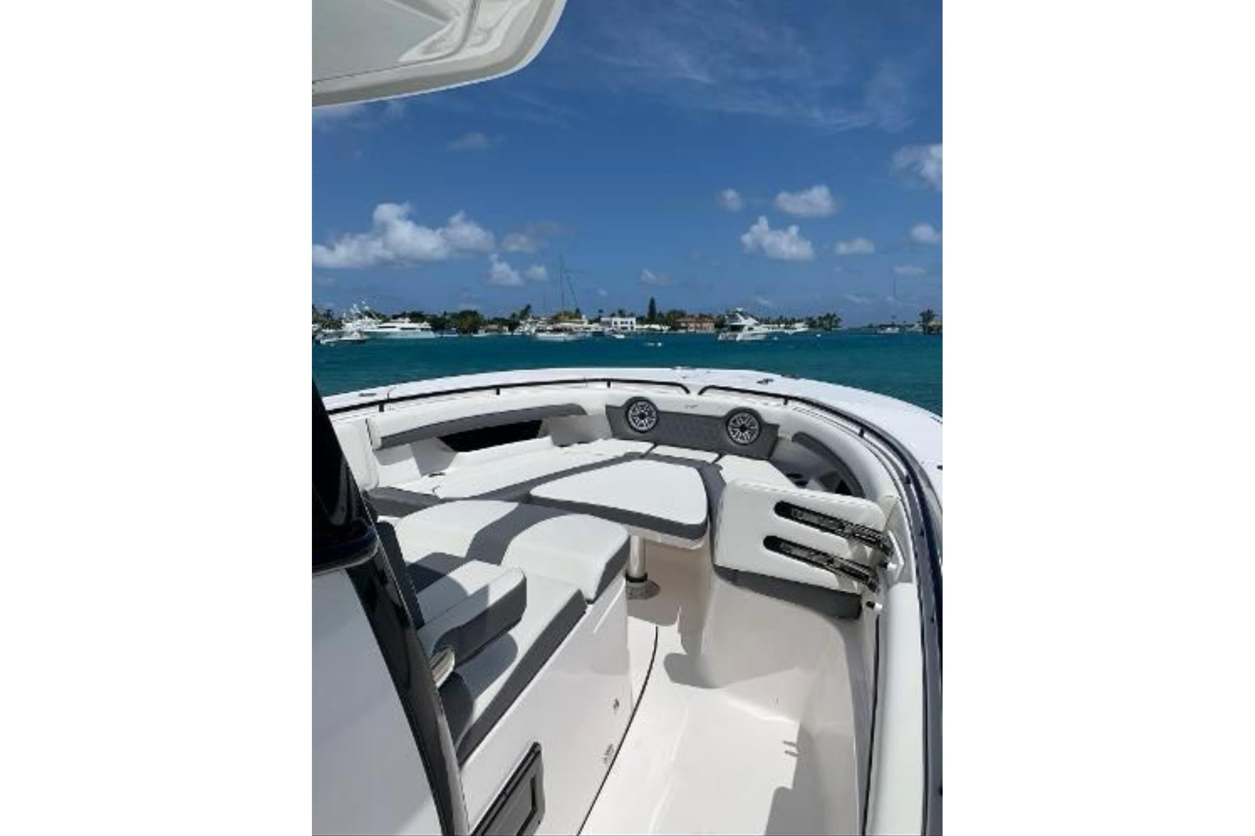 SC 10582 KB Knot 10 Yacht Sales SC 10582 KB Knot 10 Yacht Sales