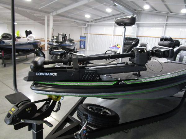 2022 Nitro boat for sale, model of the boat is Z19 Pro & Image # 5 of 53