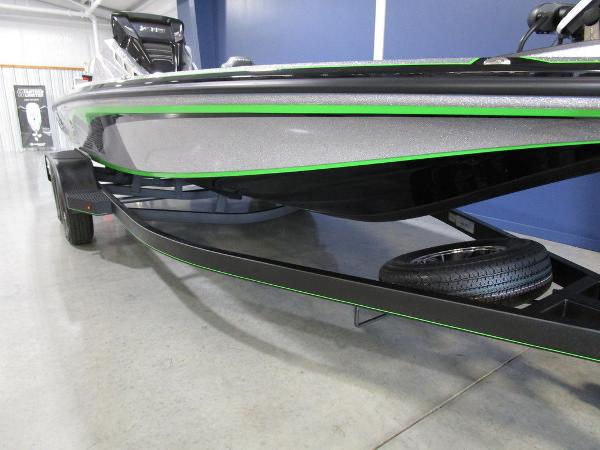 2022 Nitro boat for sale, model of the boat is Z19 Pro & Image # 9 of 53