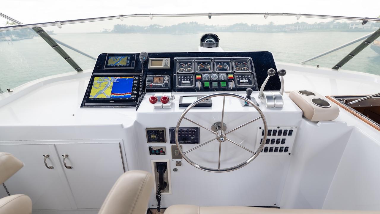 1998-hatteras-74-sport-deck-motor-yacht-power-9718113-20250317123044251-1_XLARGE