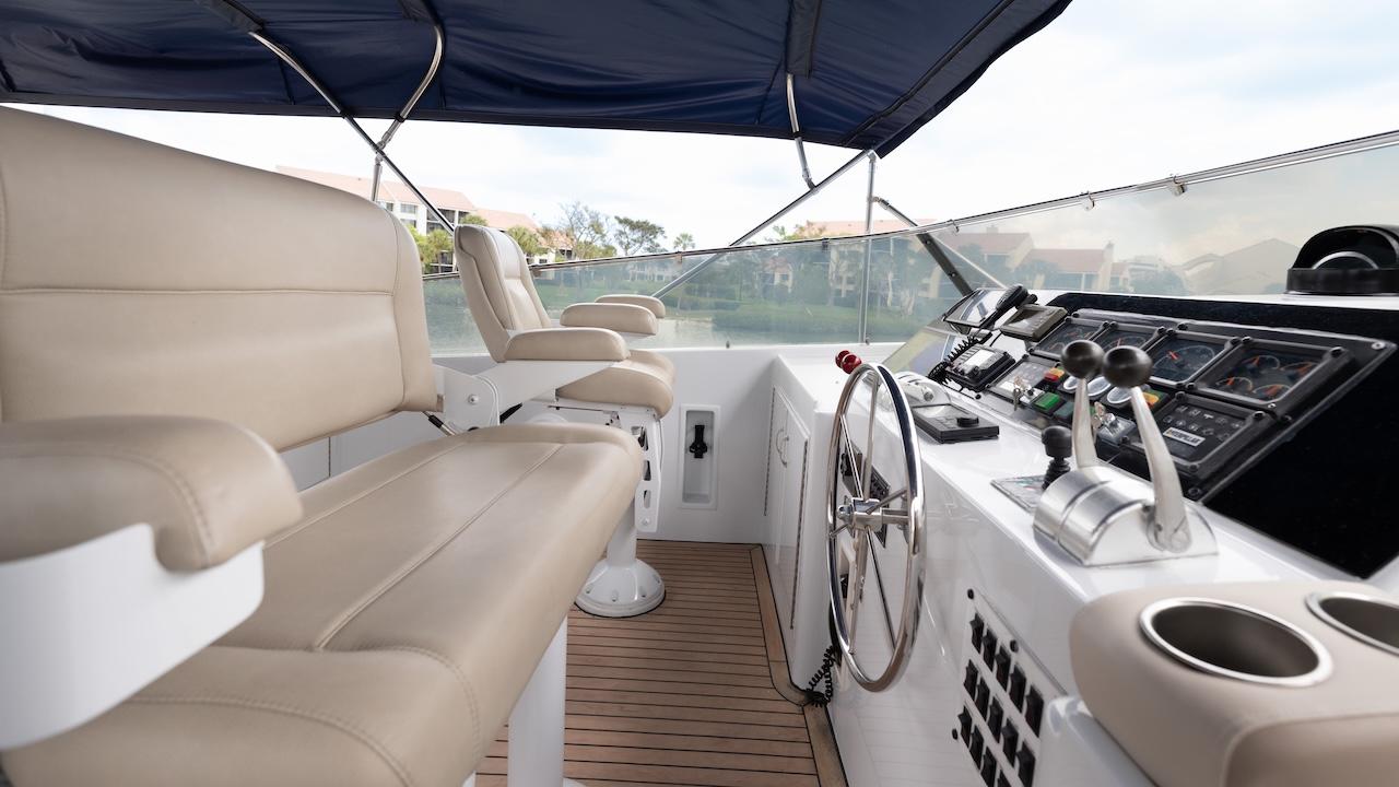 1998-hatteras-74-sport-deck-motor-yacht-power-9718113-20250317123123870-1_XLARGE