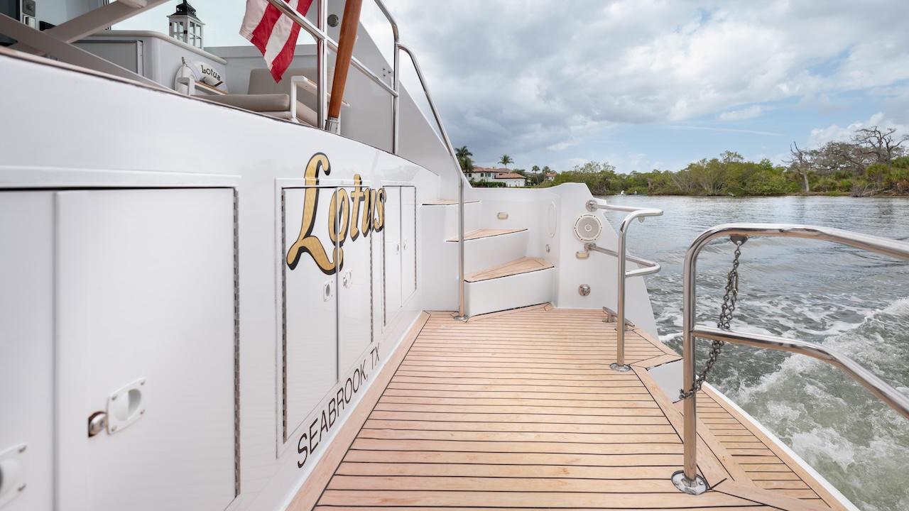 1998-hatteras-74-sport-deck-motor-yacht-power-9718113-20250317123402305-1_XLARGE