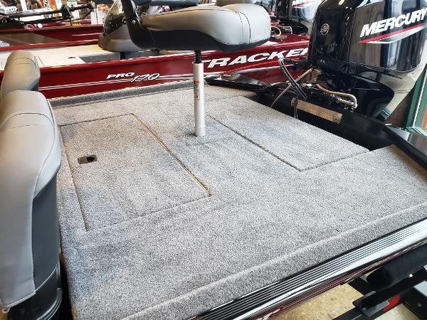 2022 Tracker Boats boat for sale, model of the boat is Bass Tracker Classic XL & Image # 4 of 51