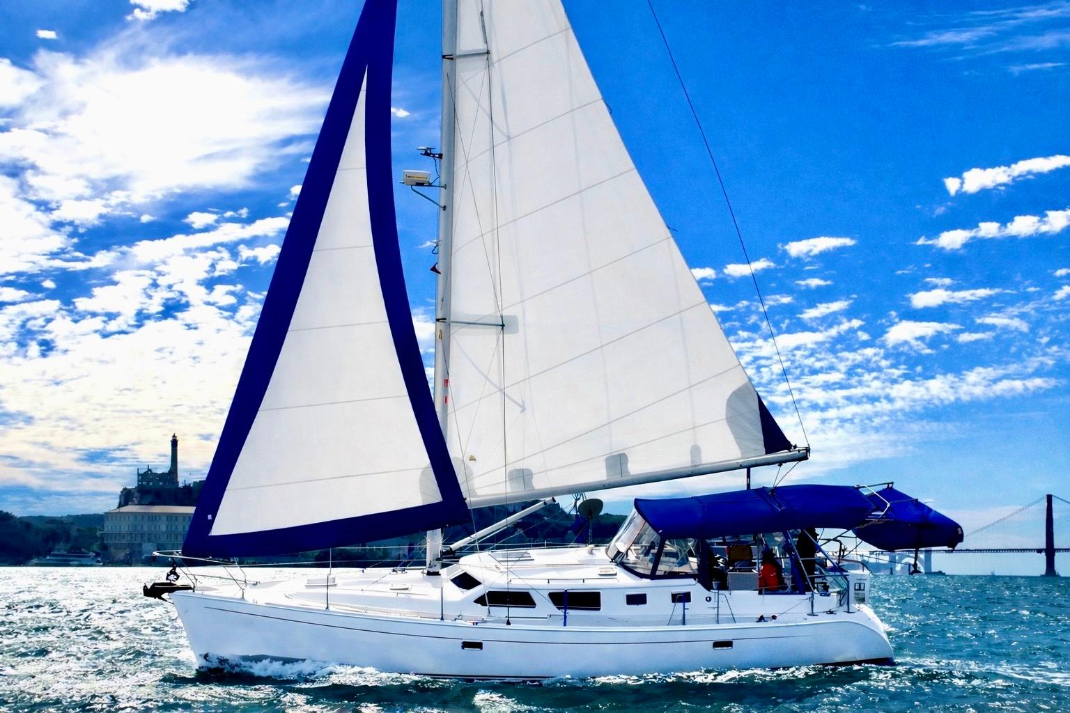 2007 44' Hunter 44 Deck Salon