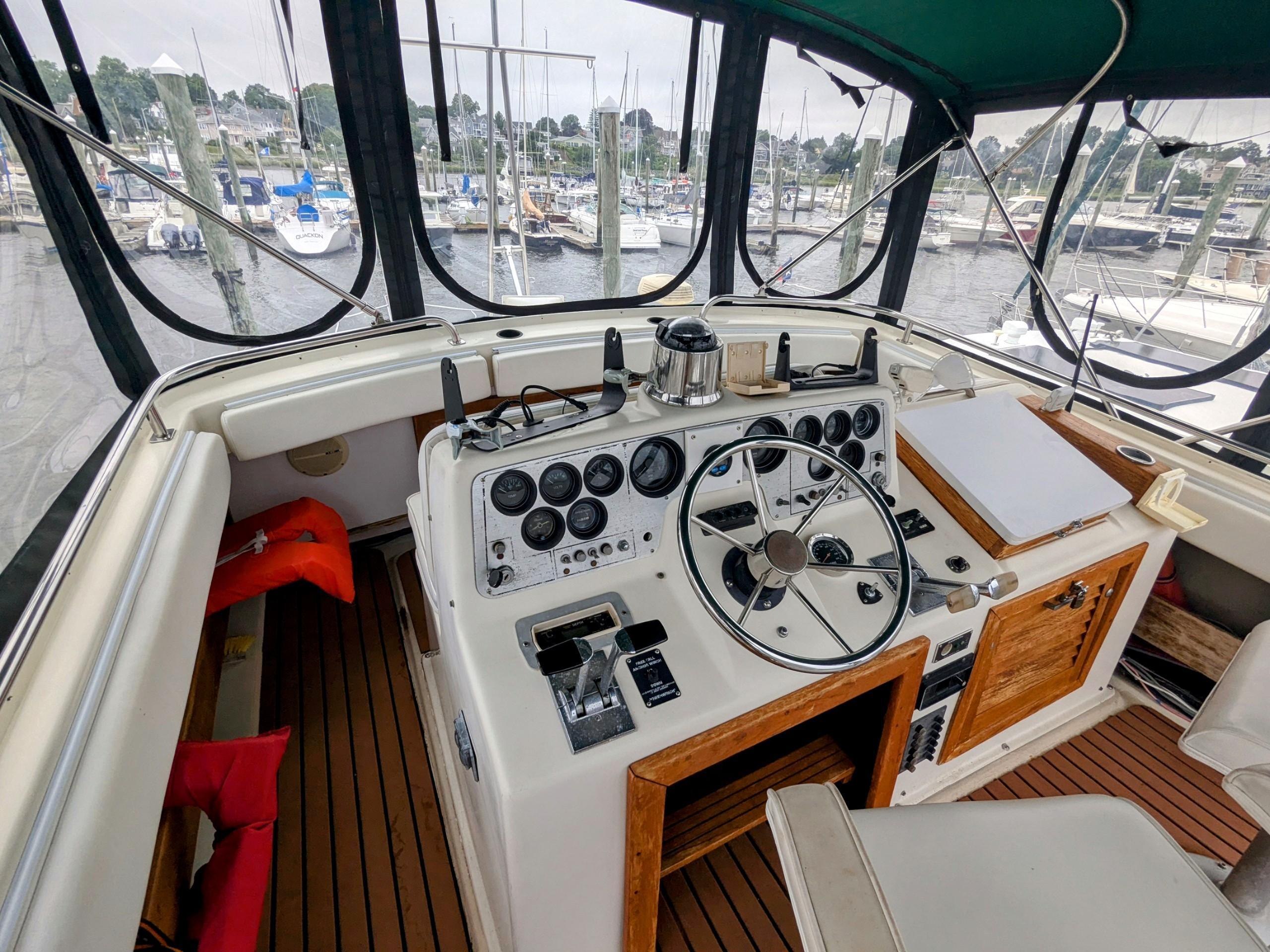 1981 Silverton 37 Convertible-11
