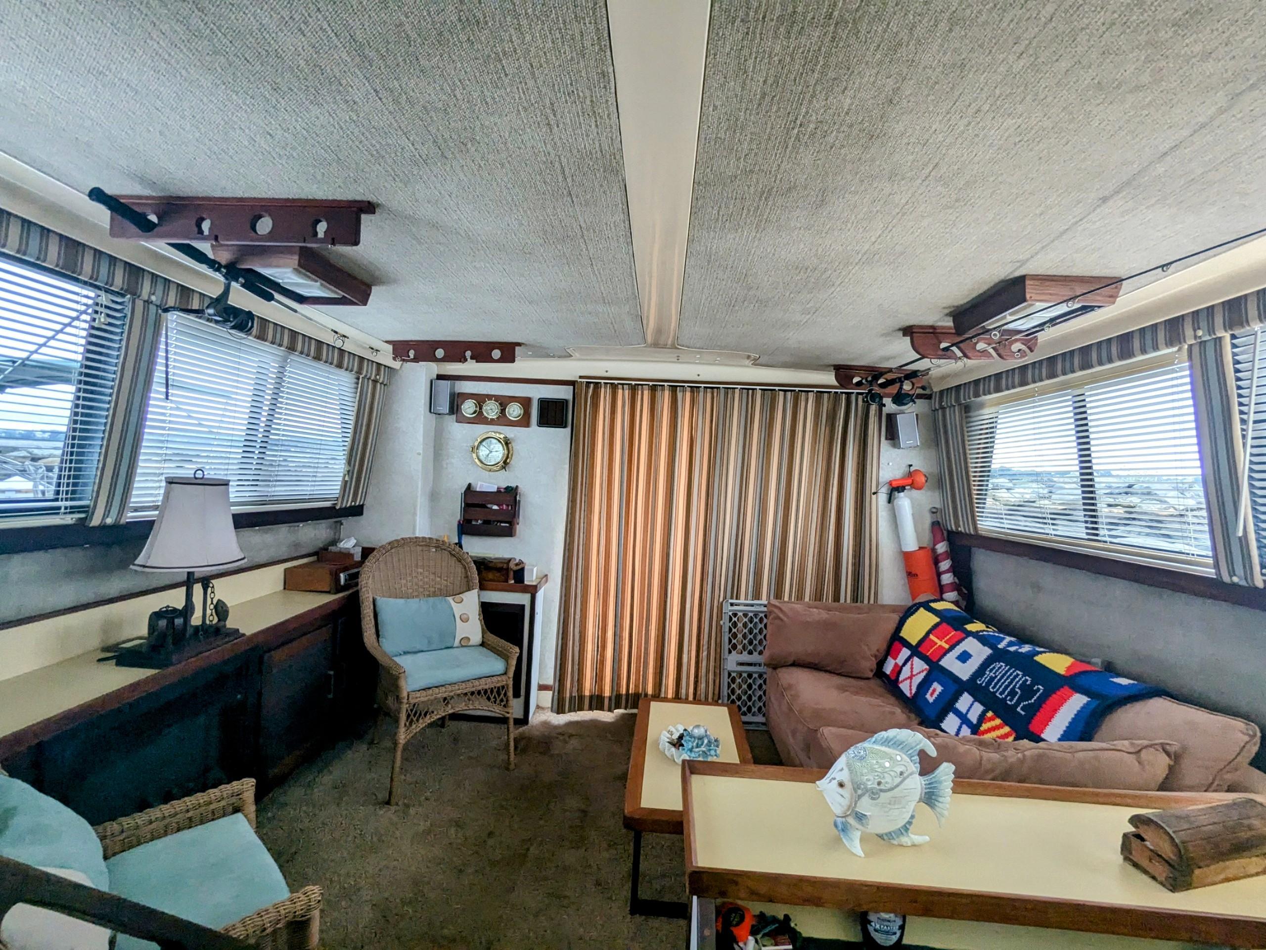 1981 Silverton 37 Convertible-17