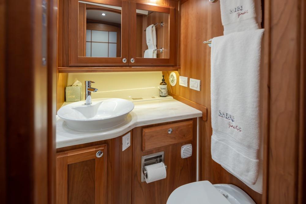 2020 Sabre 45 Salon Express #TBBA45041 inventory image at Sun Country Yachts, South Lake Union (Seattle)
