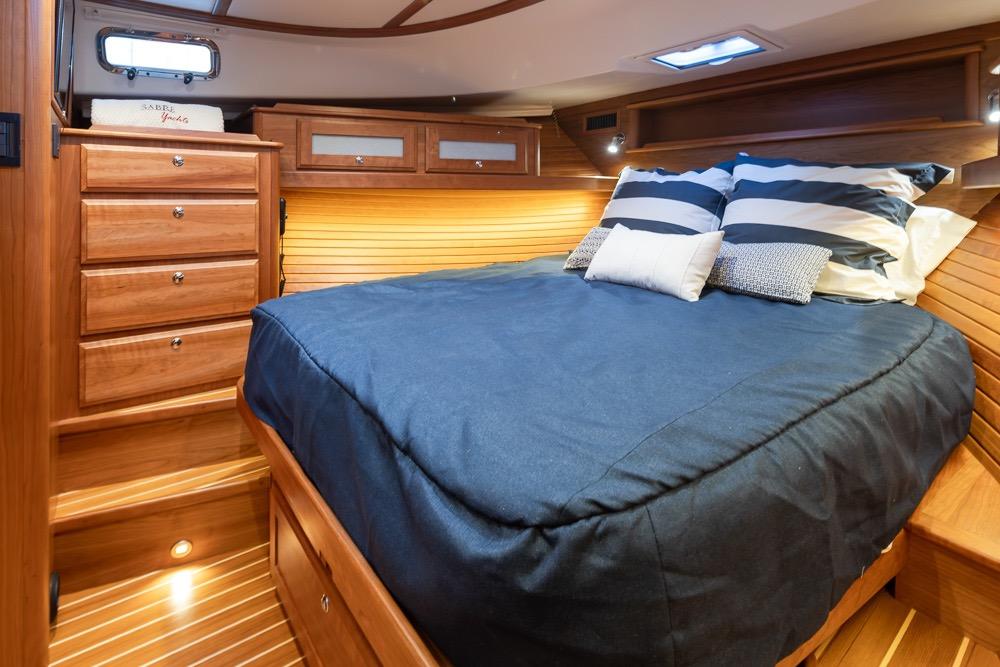 2020 Sabre 45 Salon Express #TBBA45041 inventory image at Sun Country Yachts, South Lake Union (Seattle)