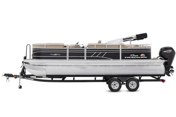 2021 Sun Tracker boat for sale, model of the boat is PARTY BARGE® 22 RF DLX & Image # 7 of 29
