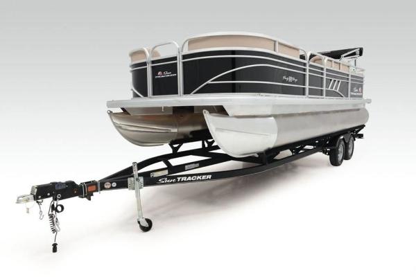 2021 Sun Tracker boat for sale, model of the boat is PARTY BARGE® 22 RF DLX & Image # 8 of 29