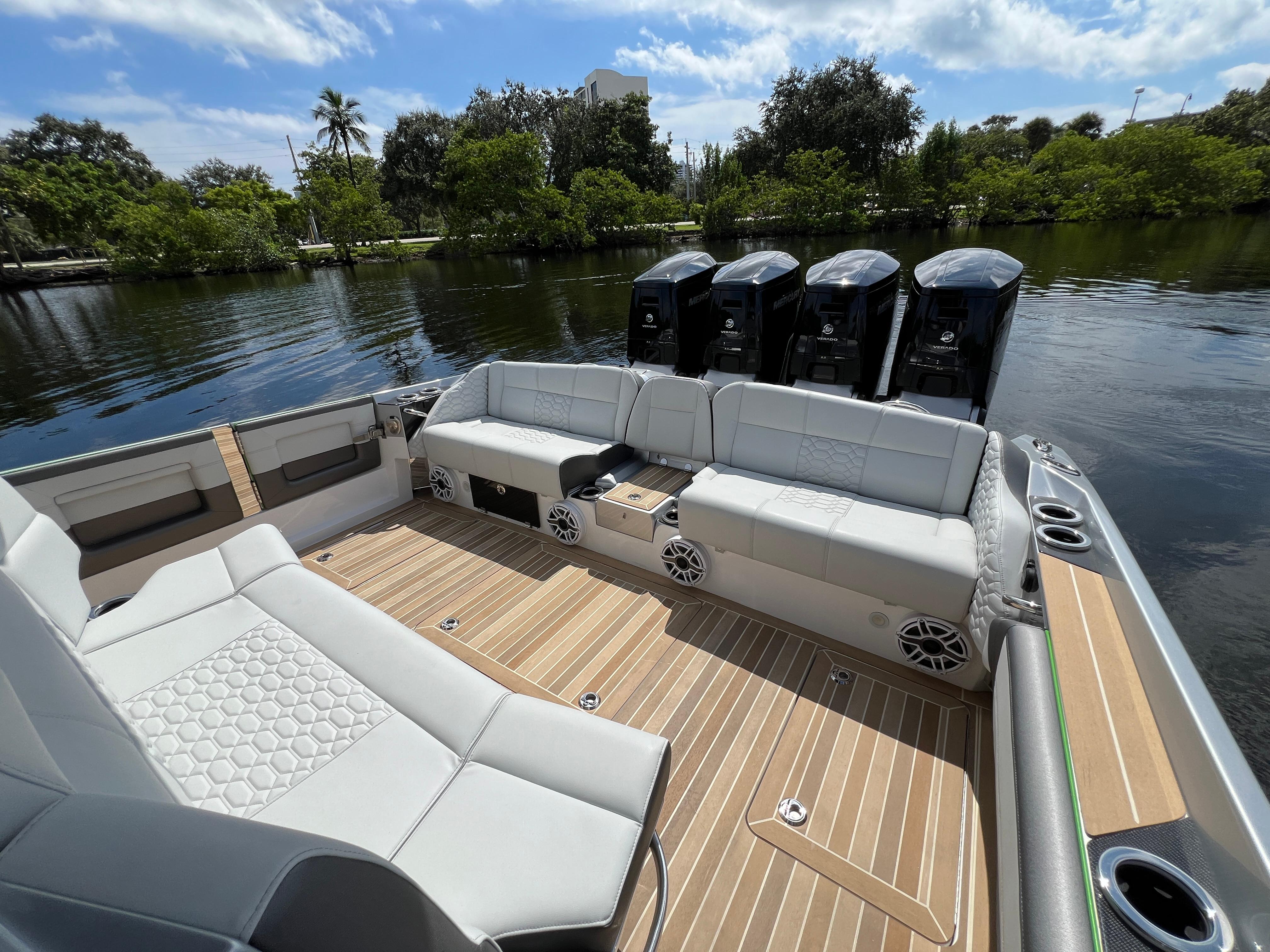2024-nor-tech-500-sport-center-console-power-9828139-20250605090919071-1_XLARGE