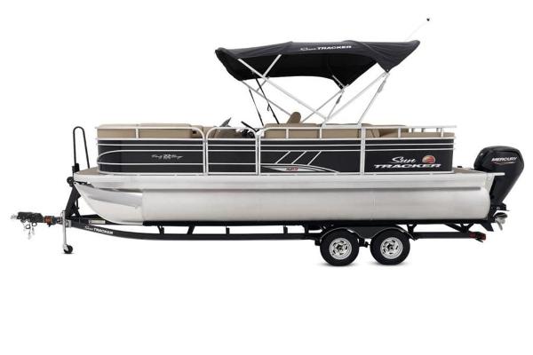2021 Sun Tracker boat for sale, model of the boat is PARTY BARGE® 22 RF XP3 & Image # 12 of 33