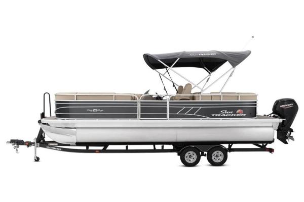 2021 Sun Tracker boat for sale, model of the boat is PARTY BARGE® 24 DLX & Image # 4 of 30