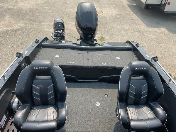 2018 Nitro boat for sale, model of the boat is ZV18 & Image # 5 of 15
