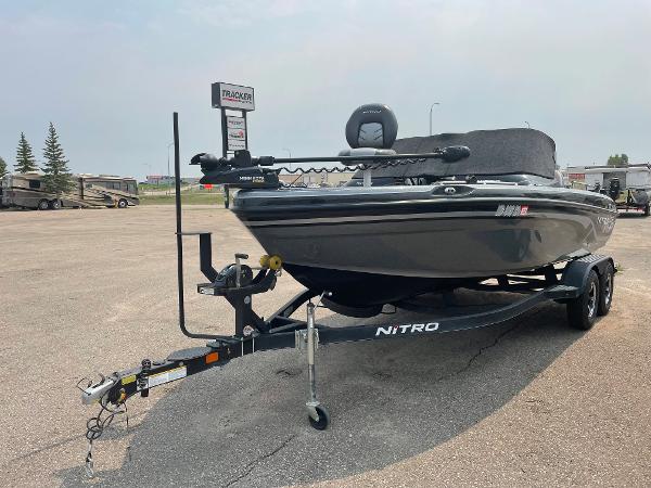 2018 Nitro boat for sale, model of the boat is ZV18 & Image # 1 of 15