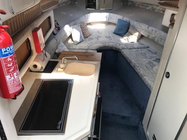 Sea Ray 270 Sundancer