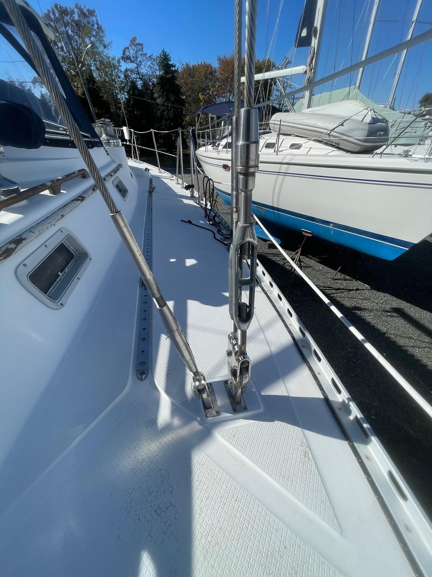 Newport RI Yacht Brokerage