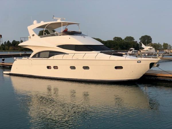 Photo of 2004 Marquis 59'