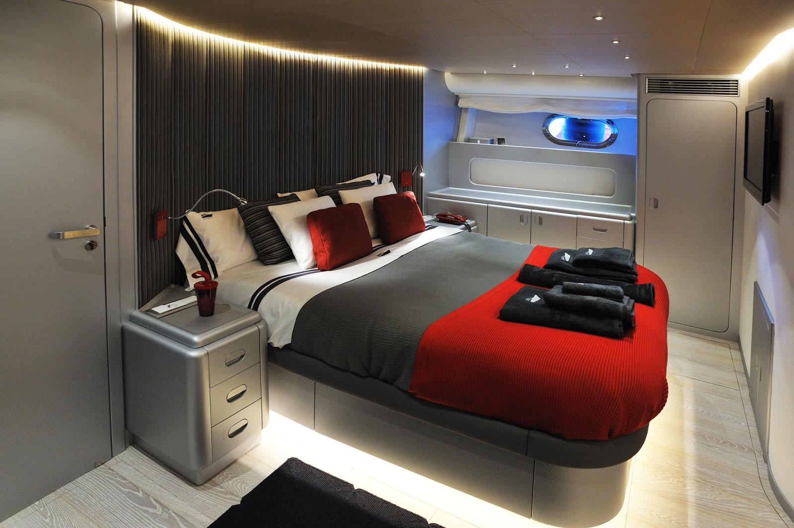 Mondomarine 85 24m - Petardo - Mondomarine 85 24m - Petardo - VIP Cabin